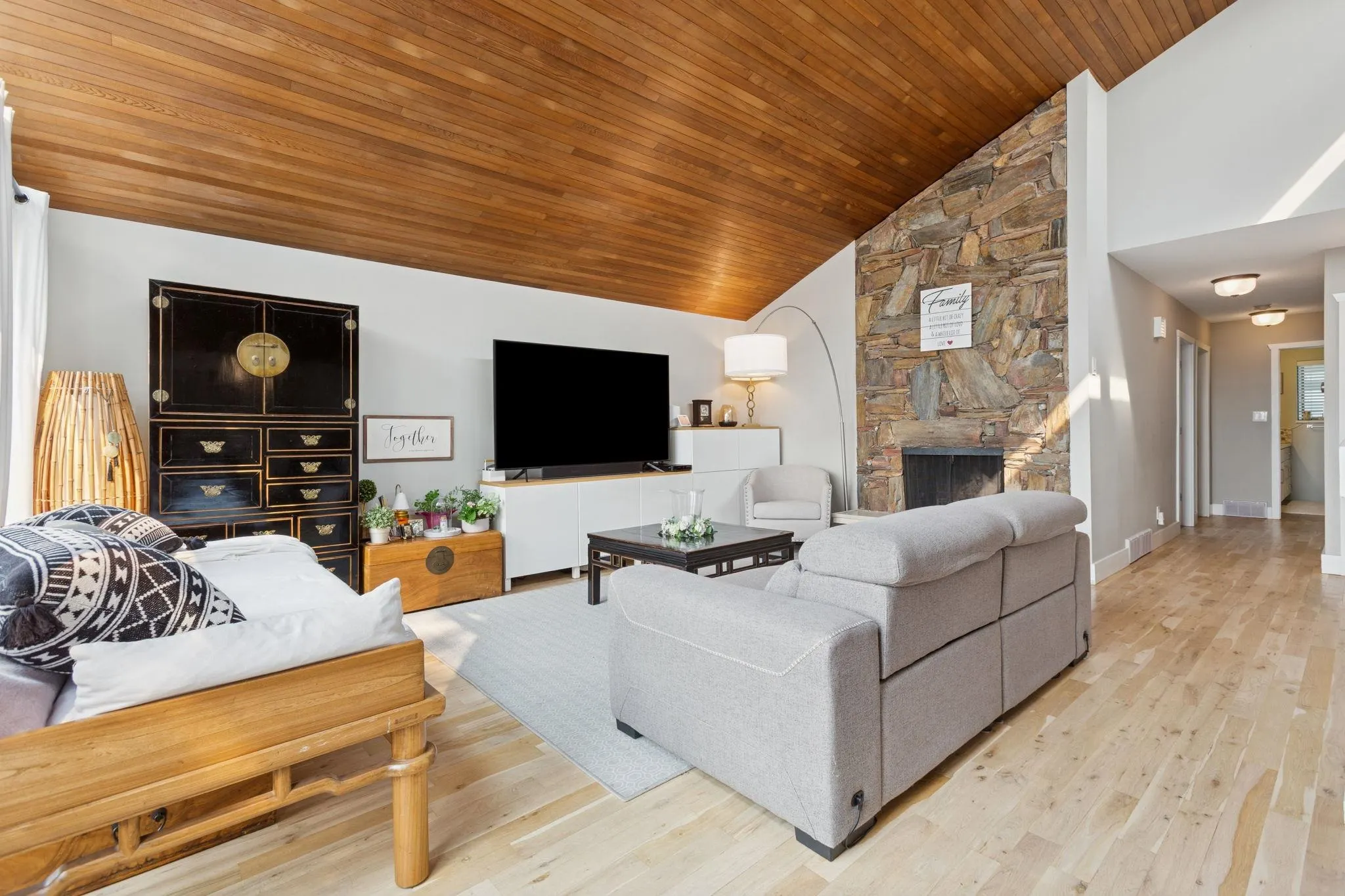 6 Elsdon Bay