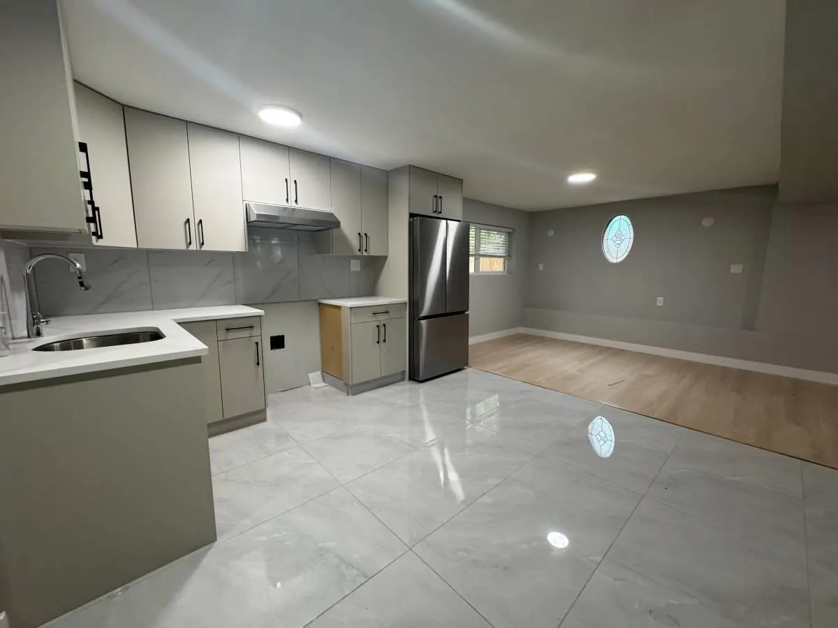 Suite 20809 117 Ave
