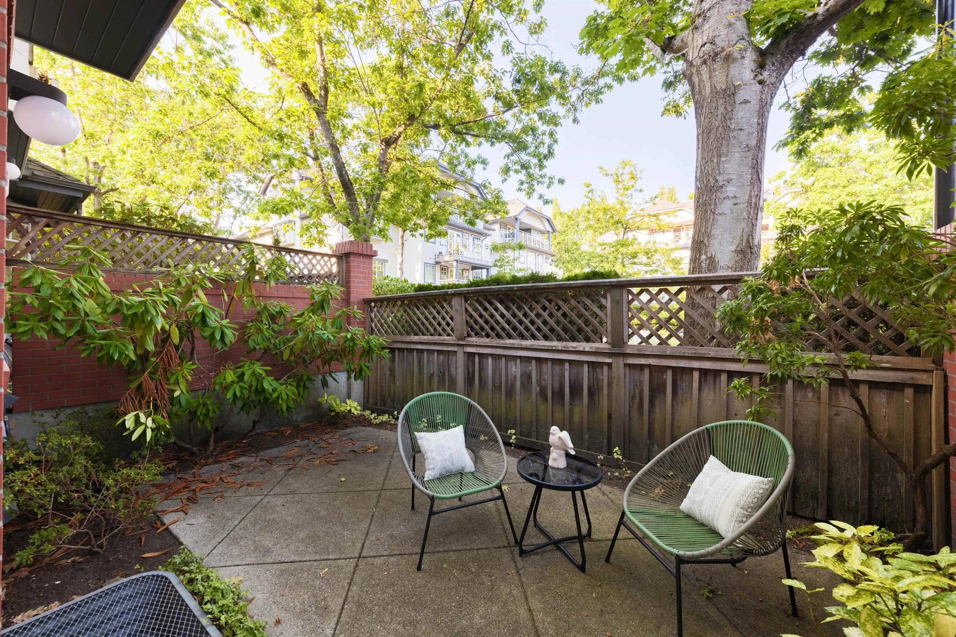 41 5880 Hampton Place