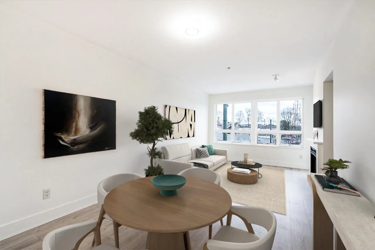 303 3423 E Hastings Street