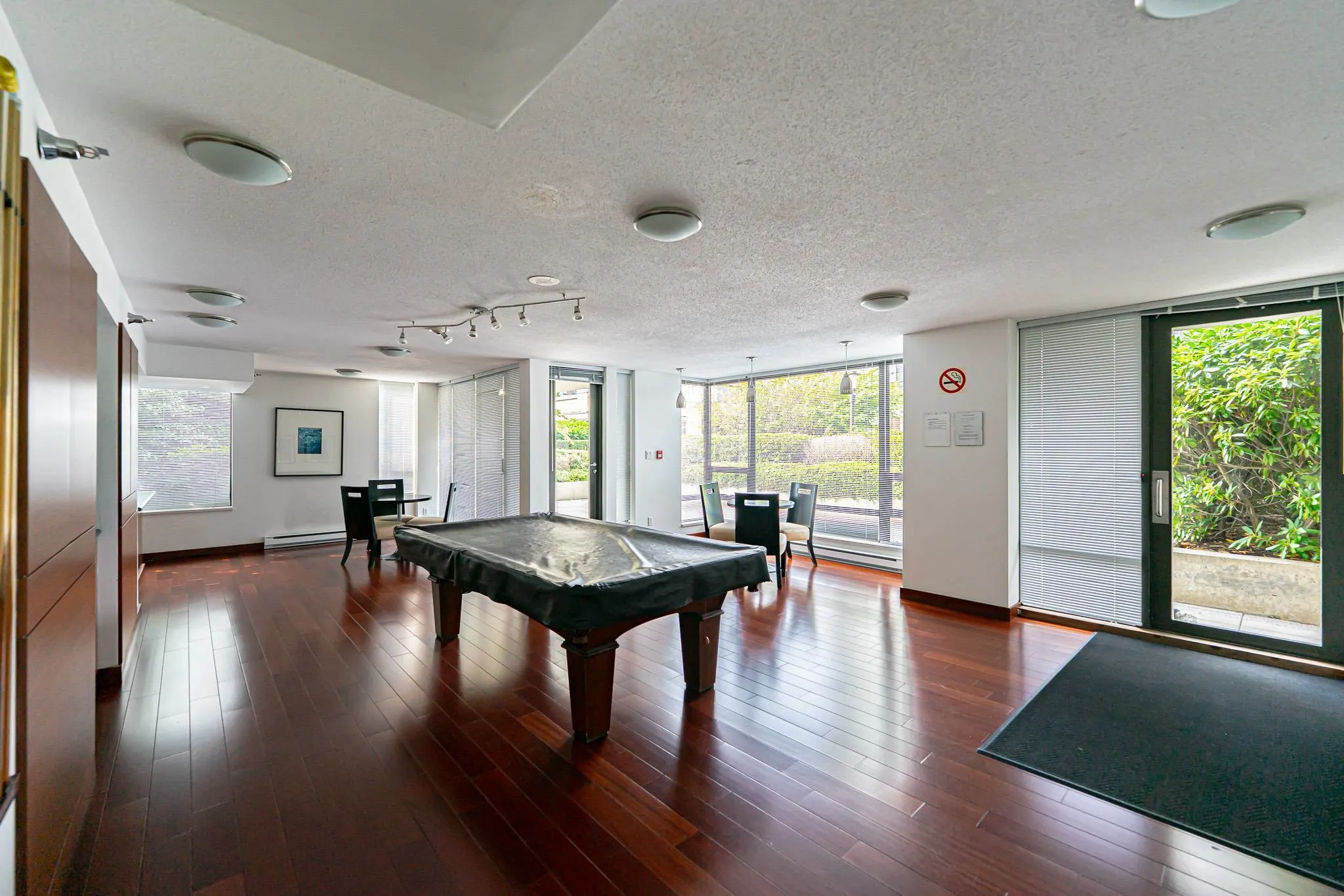 1406 4178 Dawson Street