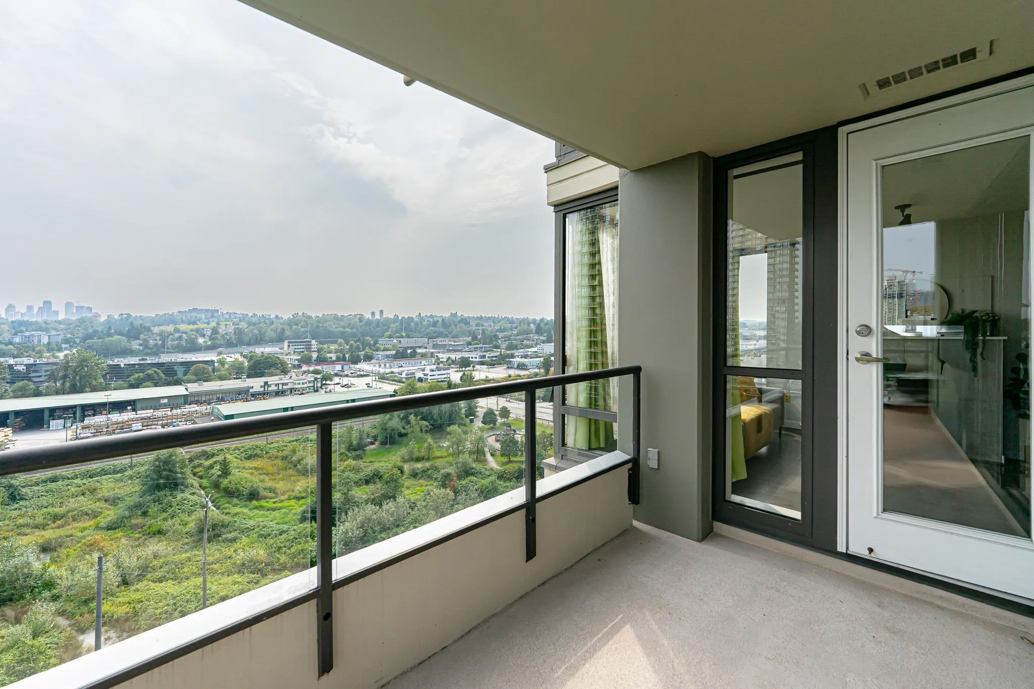 1406 4178 Dawson Street