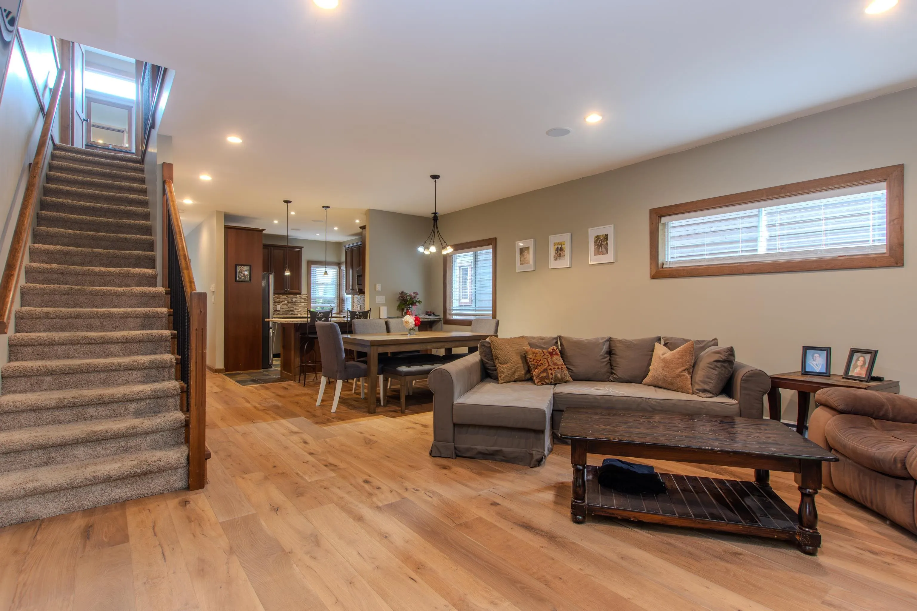 49 40137 Government Road