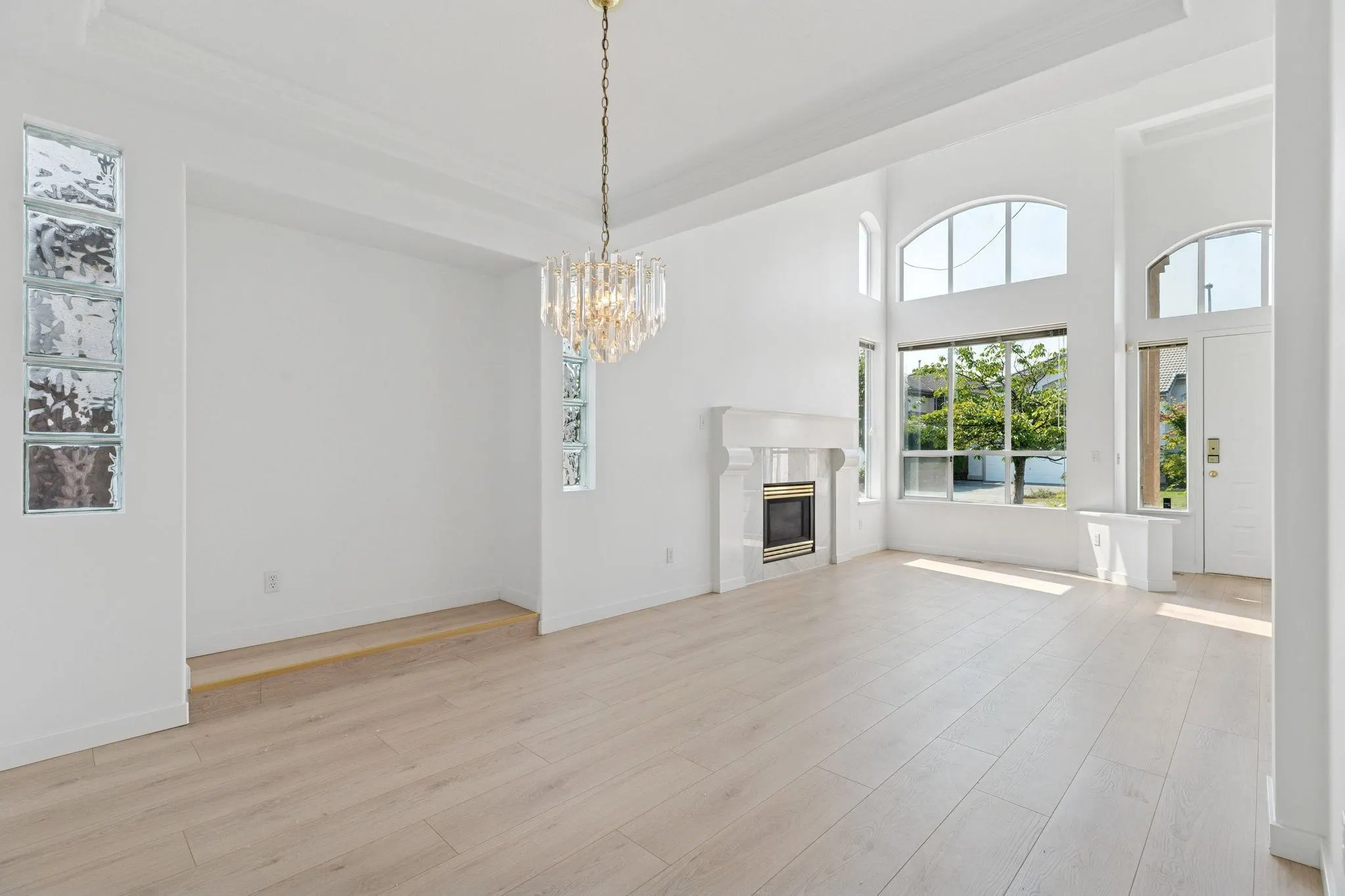 1239 Thames Close