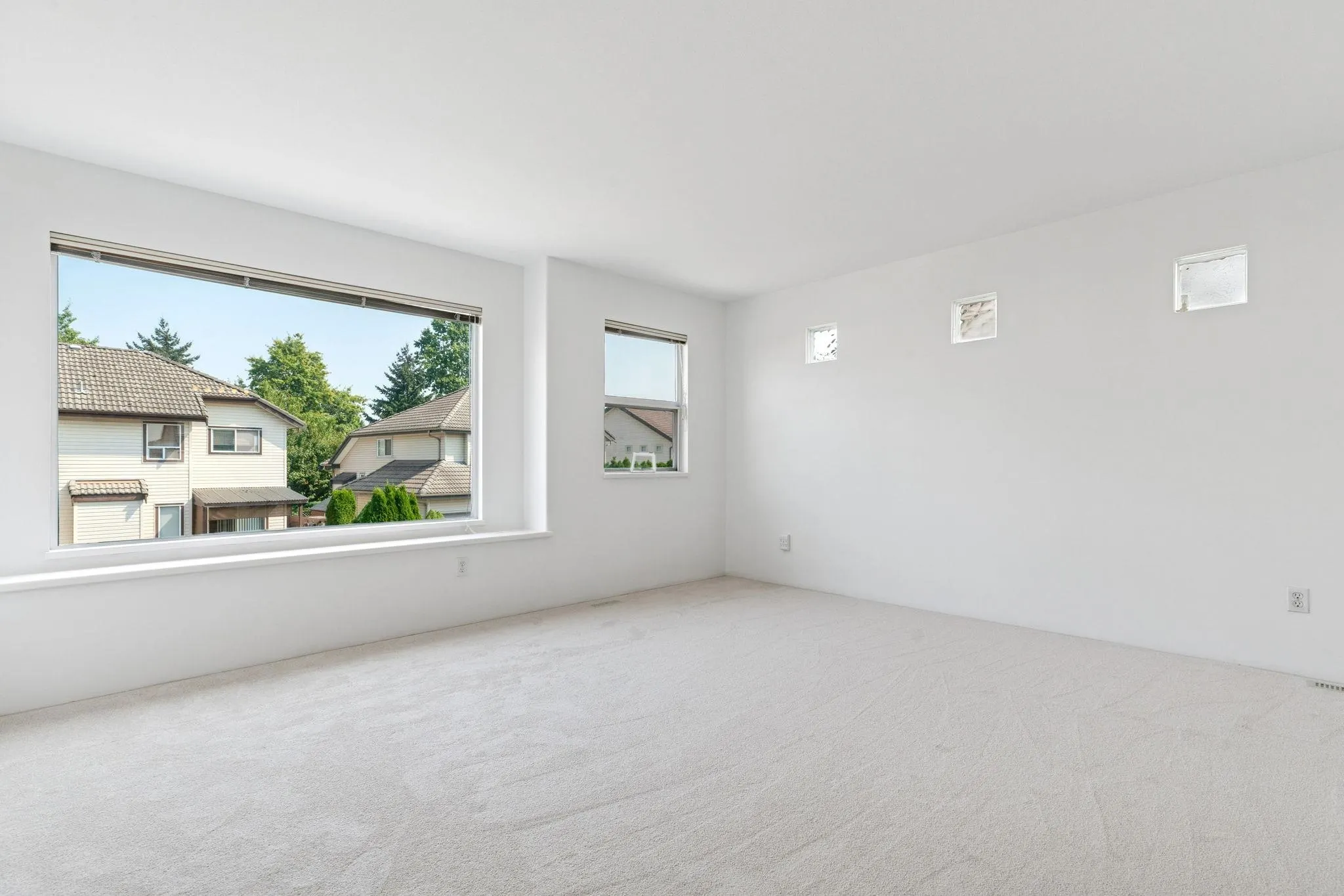 1239 Thames Close