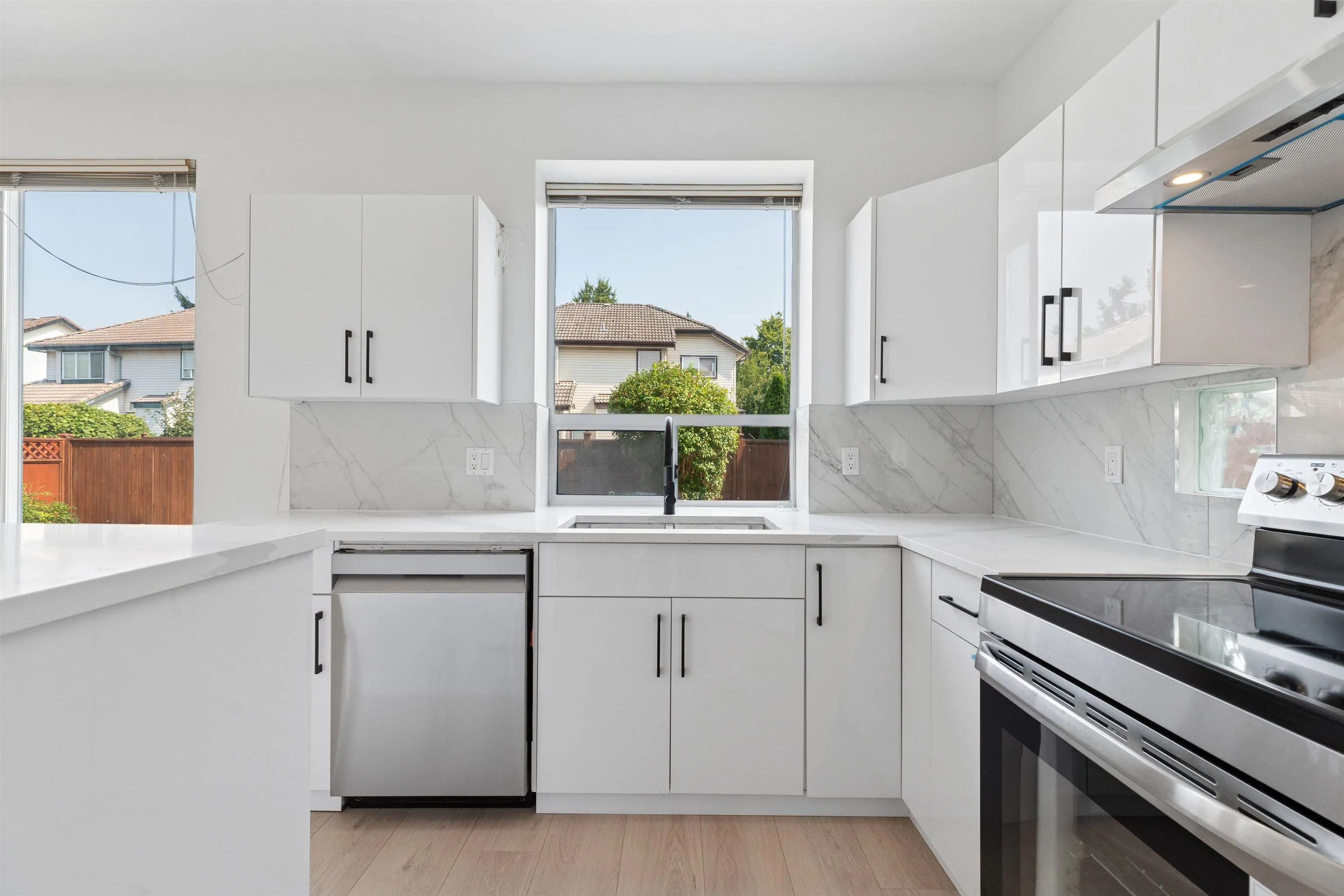 1239 Thames Close