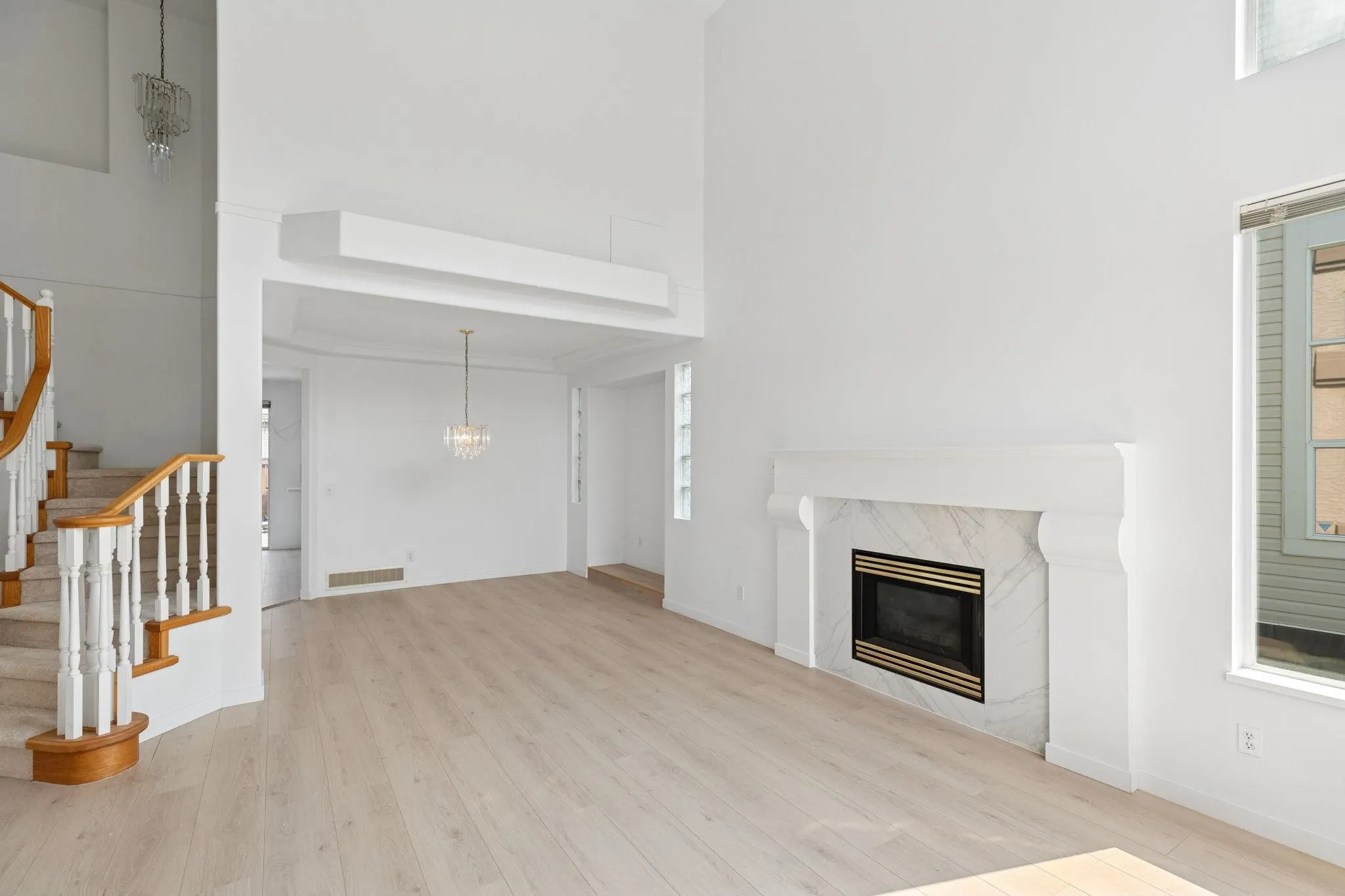 1239 Thames Close