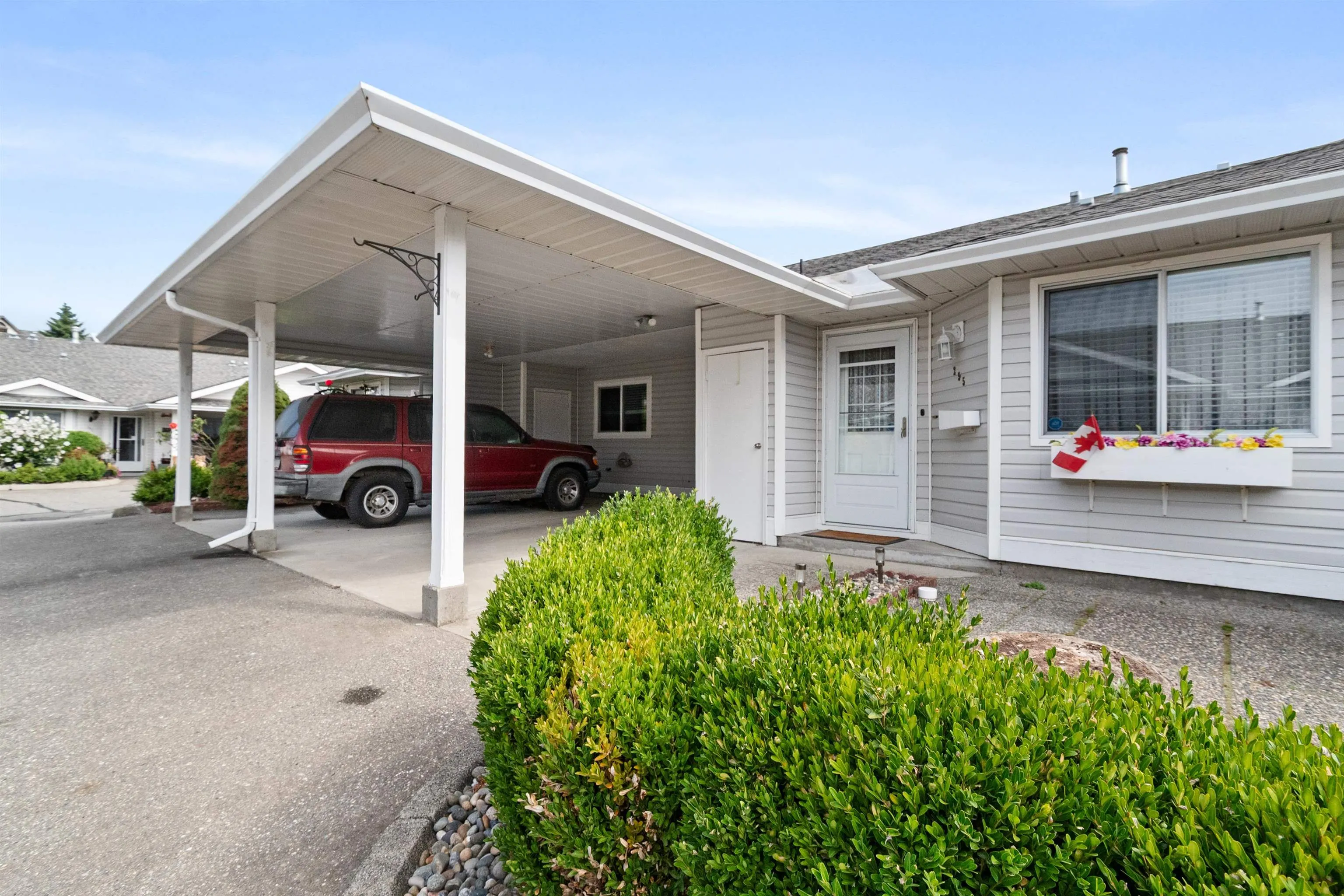 255 7610 Evans Road