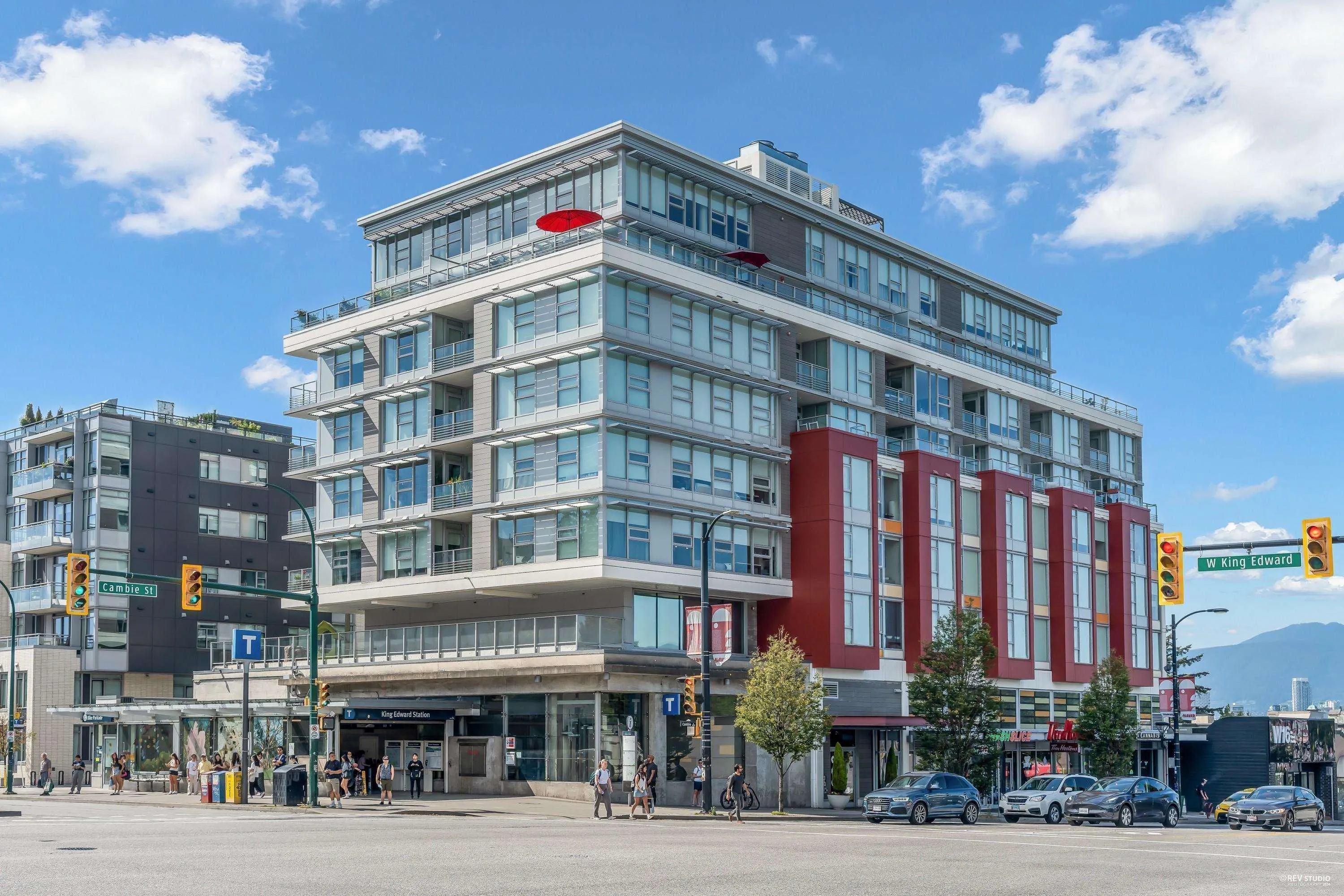 502 4083 Cambie Street