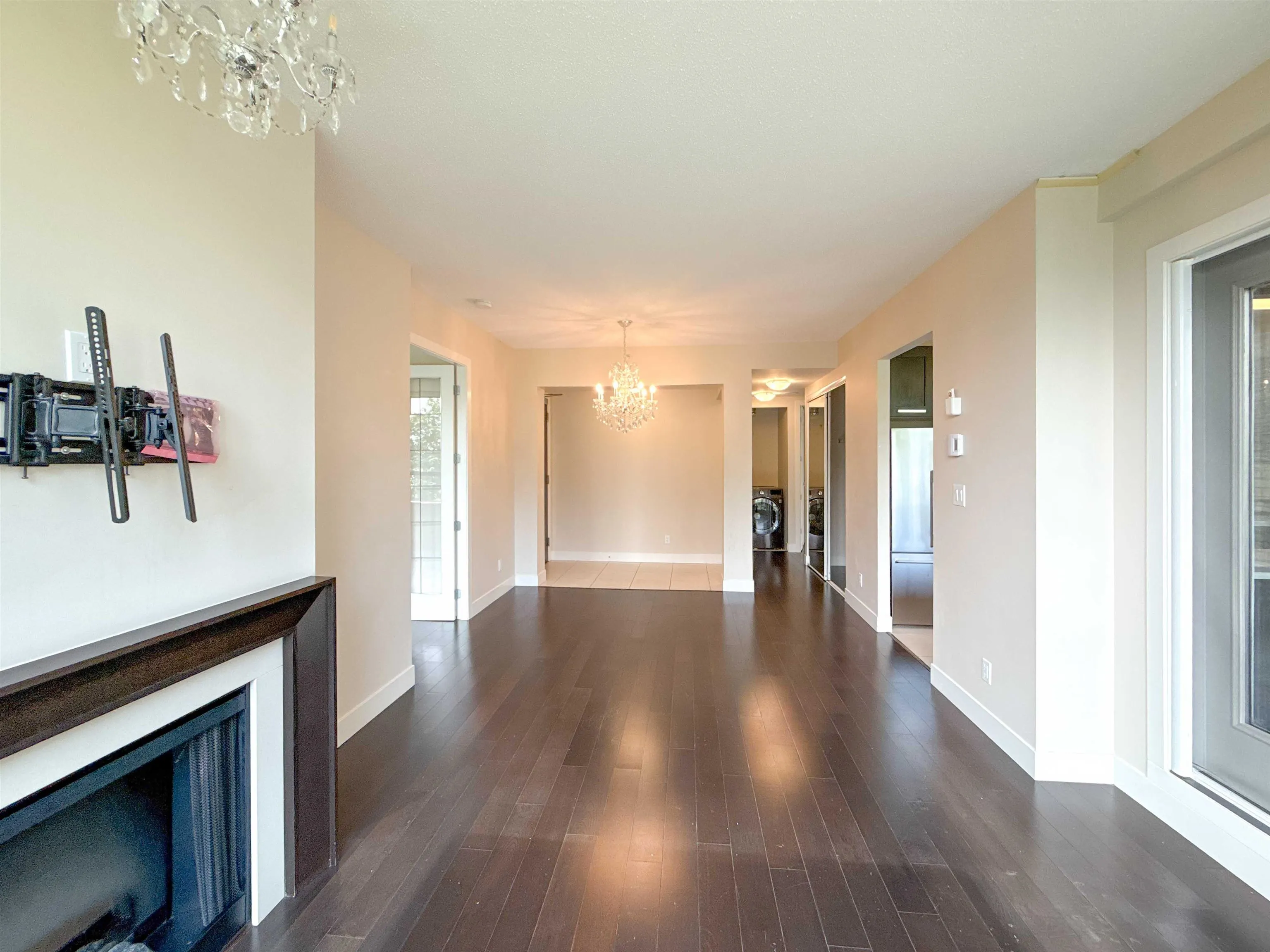 502 9300 University Crescent