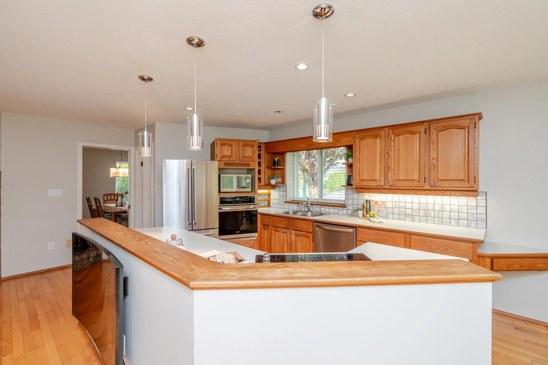 2203 Sorrento Drive