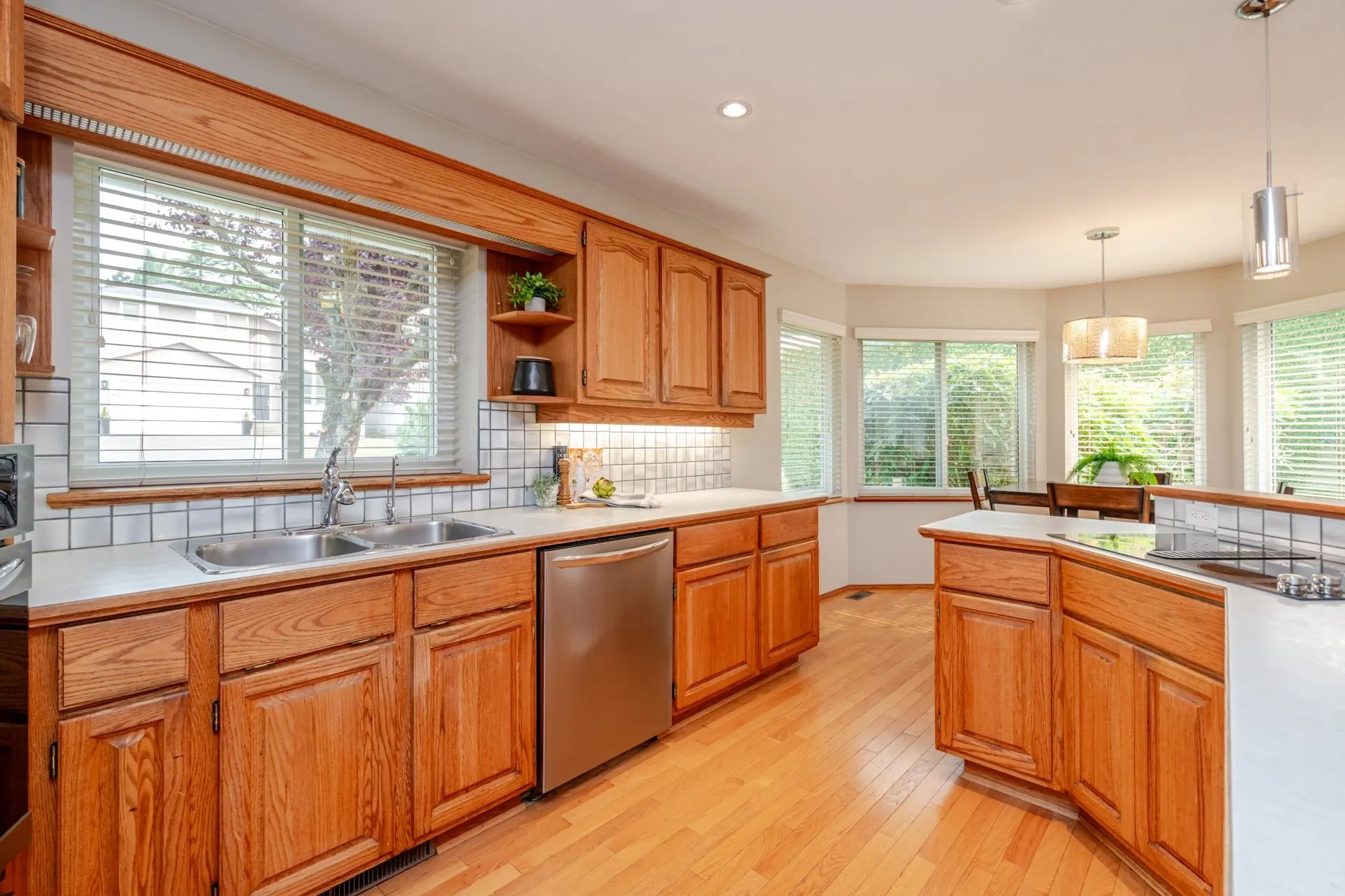 2203 Sorrento Drive