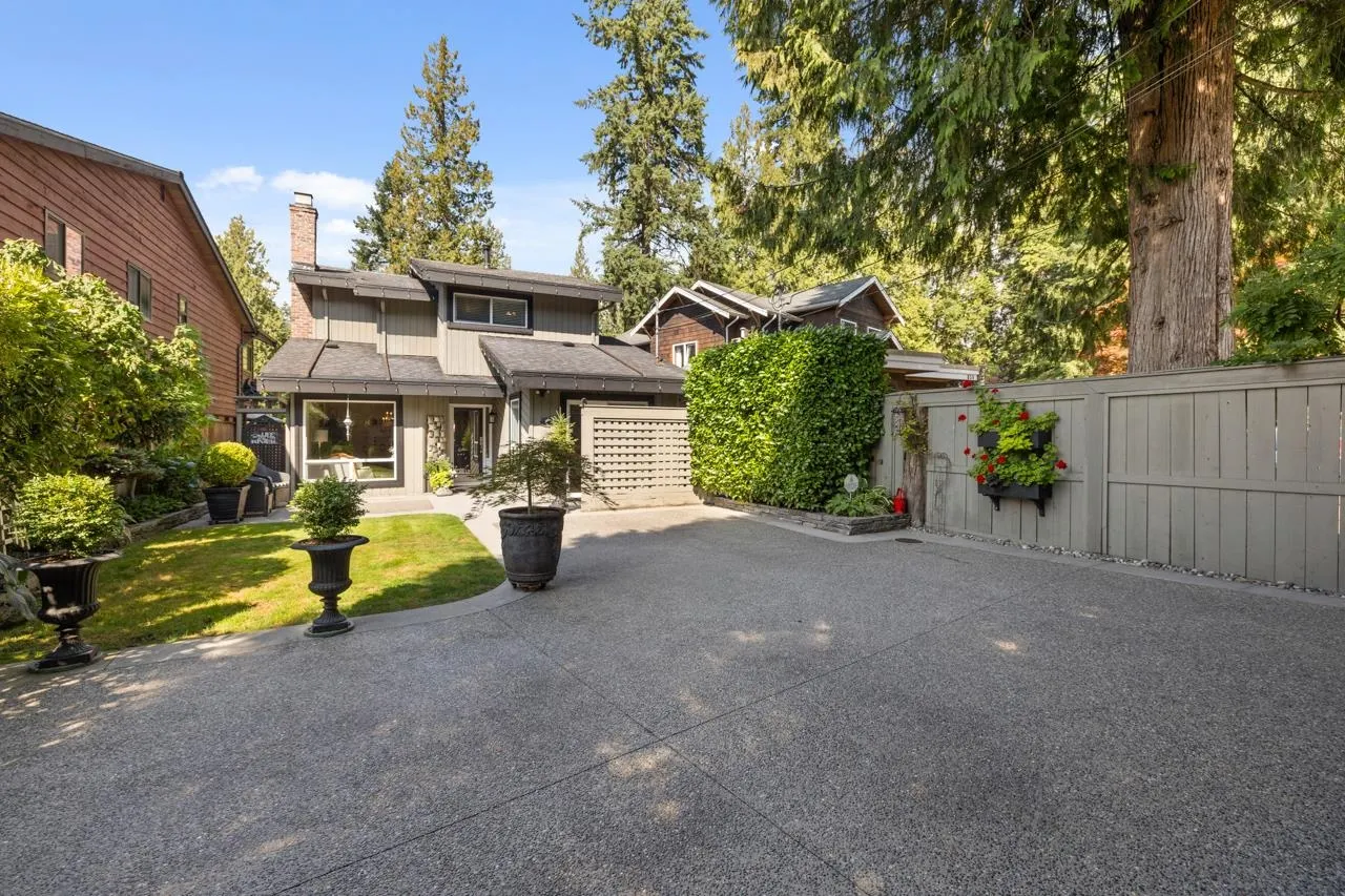 849 Riverside Drive