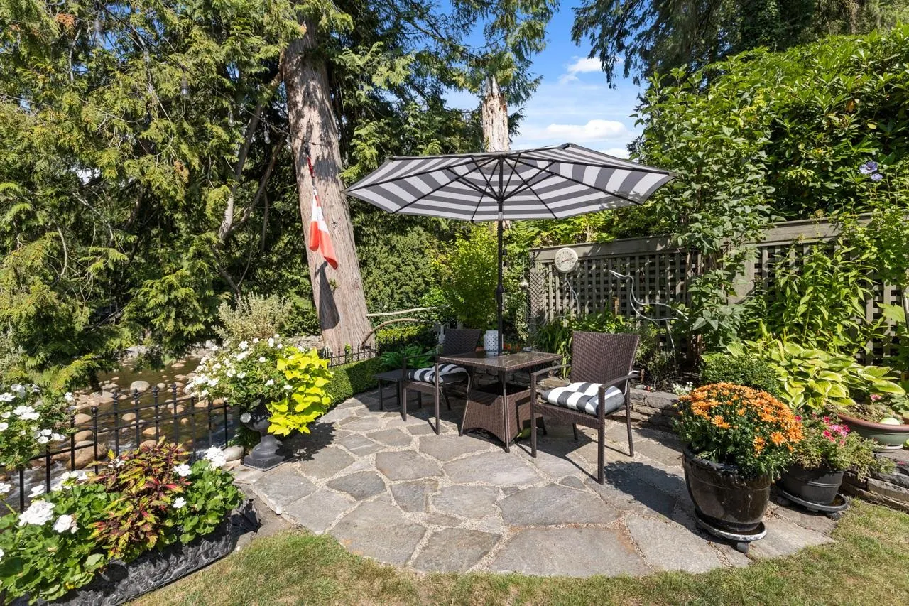 849 Riverside Drive