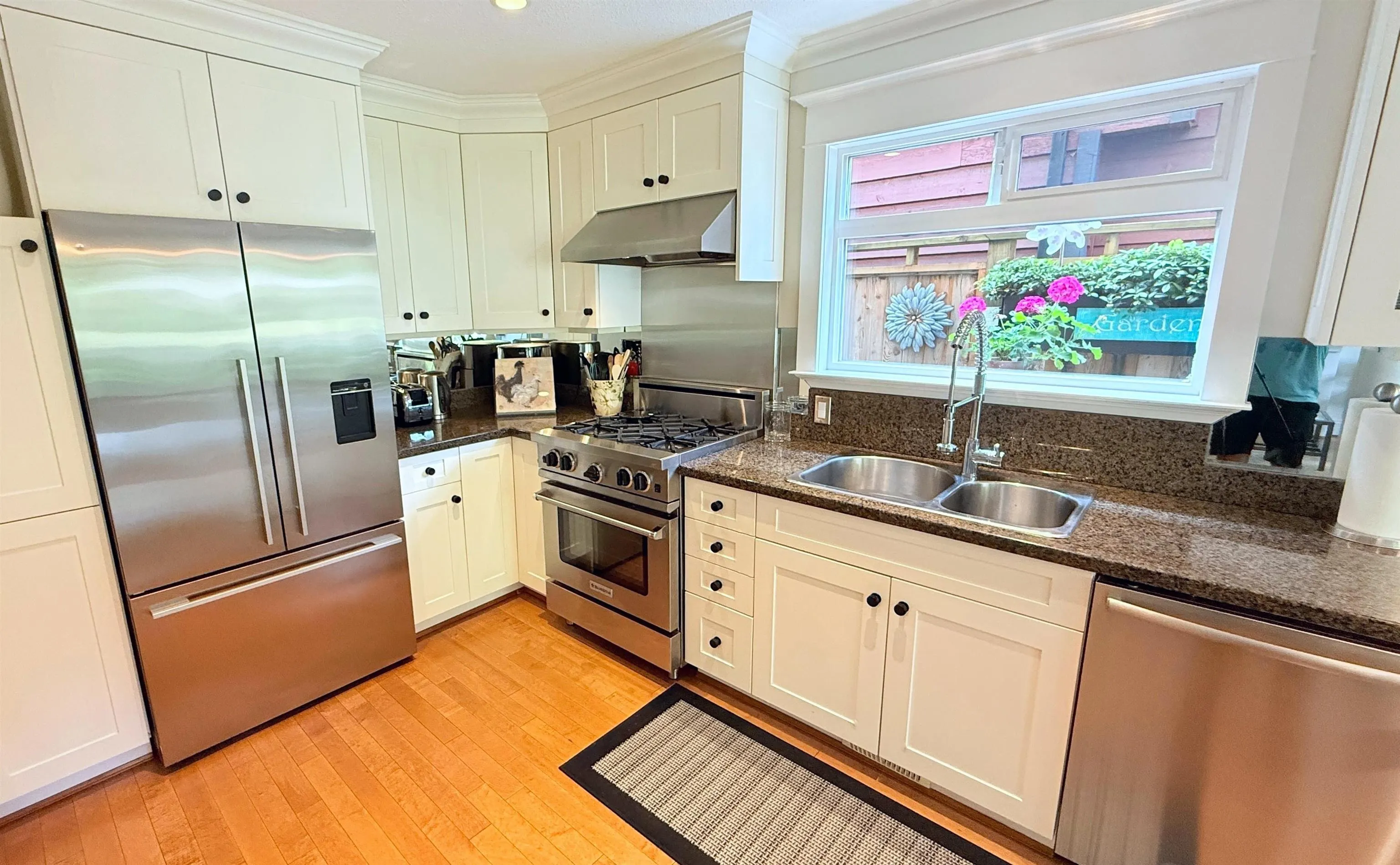 849 Riverside Drive