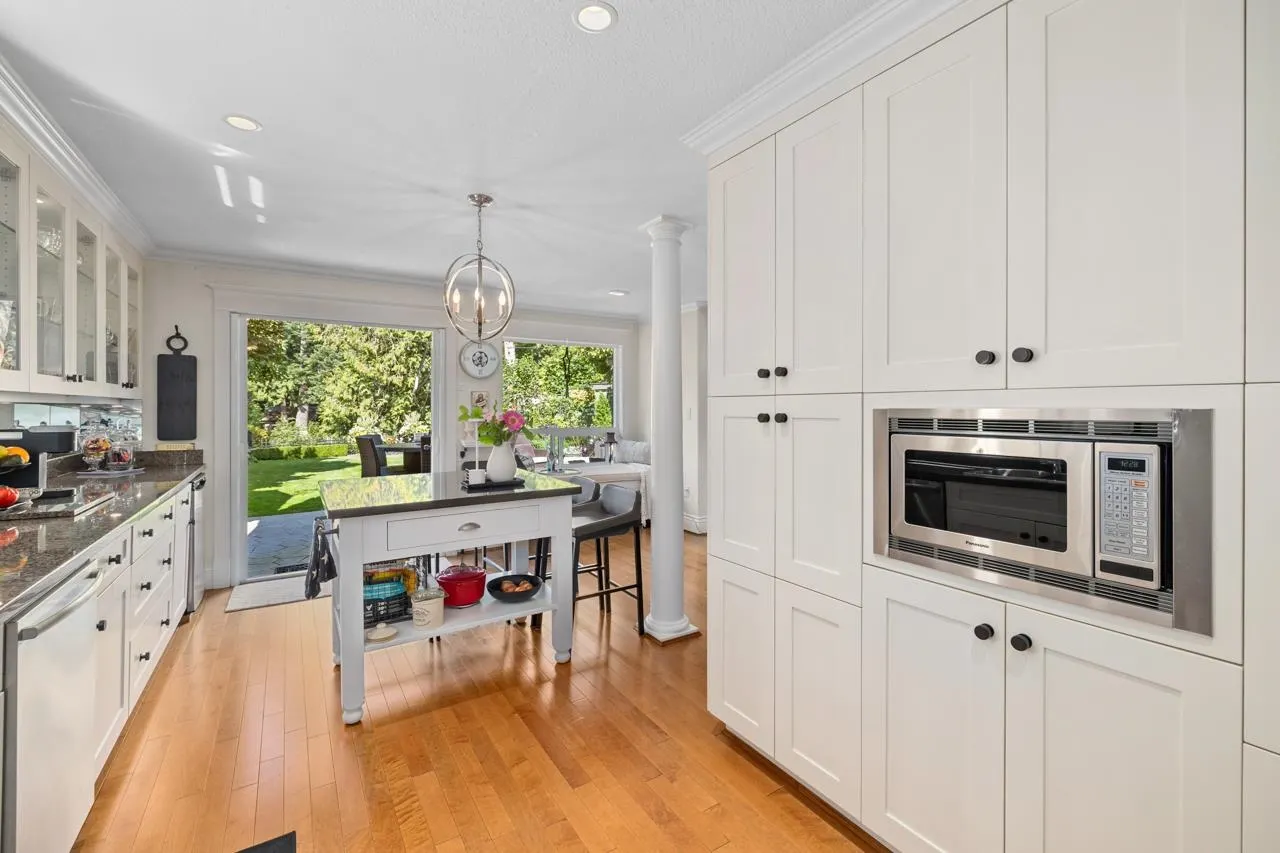 849 Riverside Drive