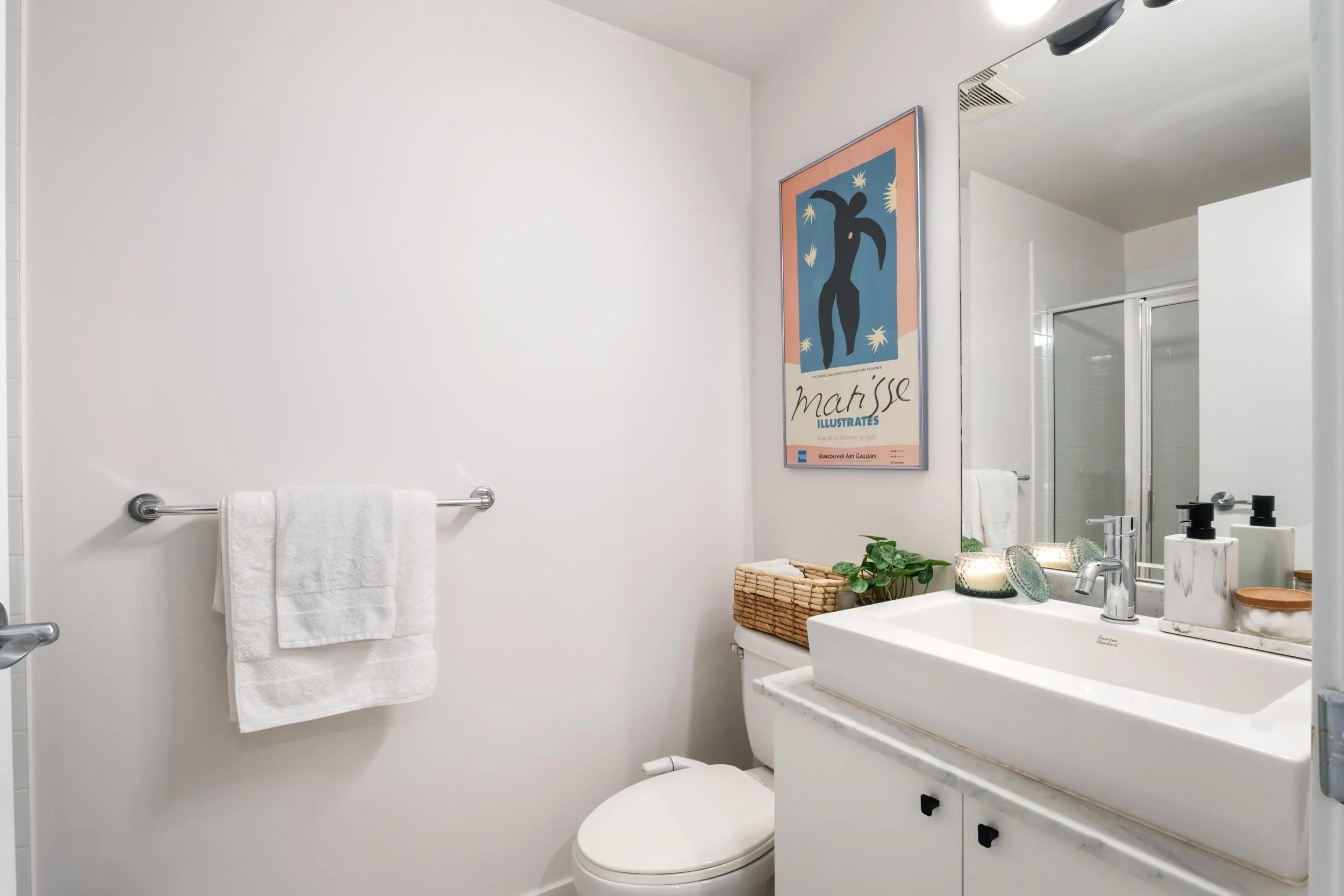 1607 400 Capilano Road