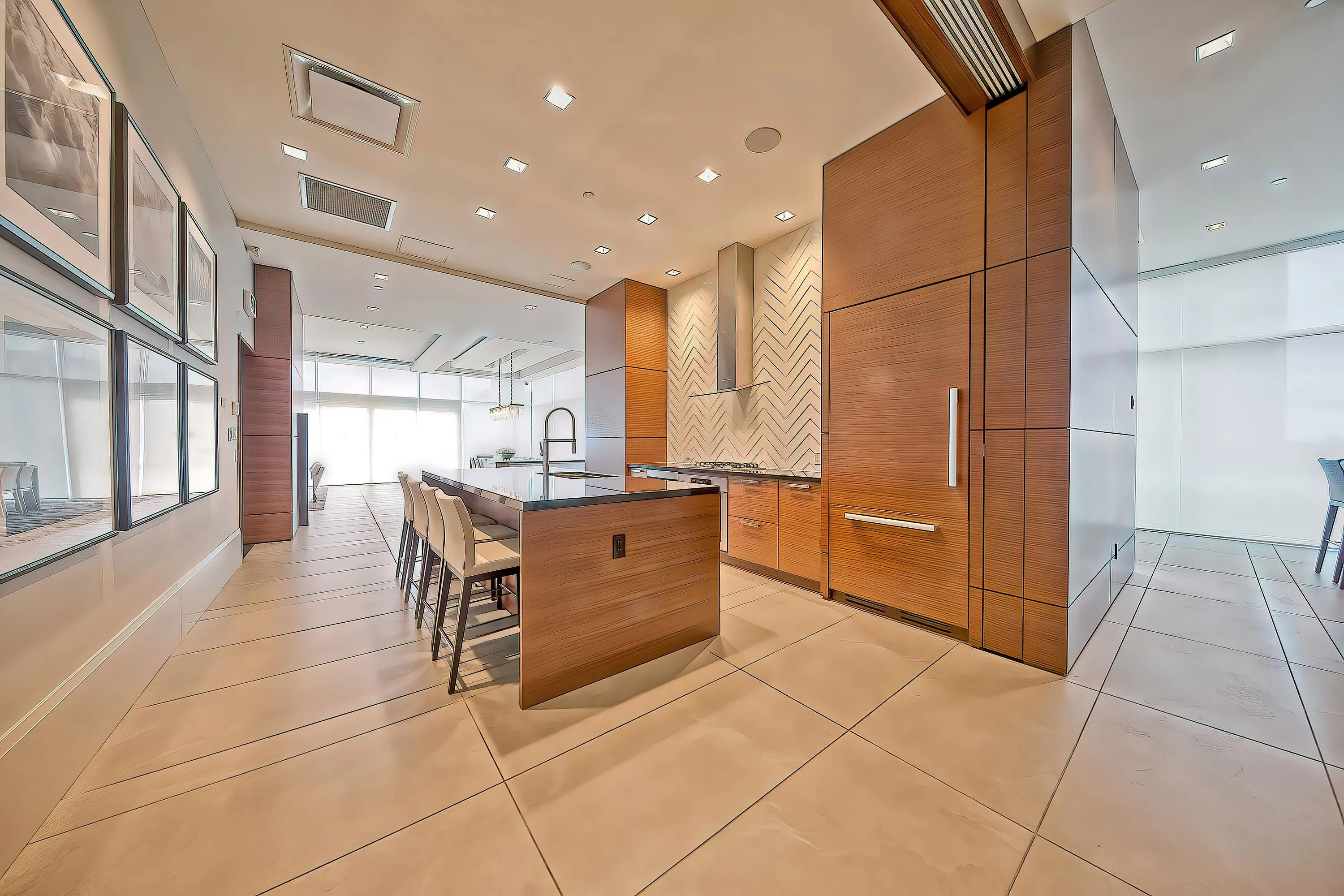 2703 4360 Beresford Street