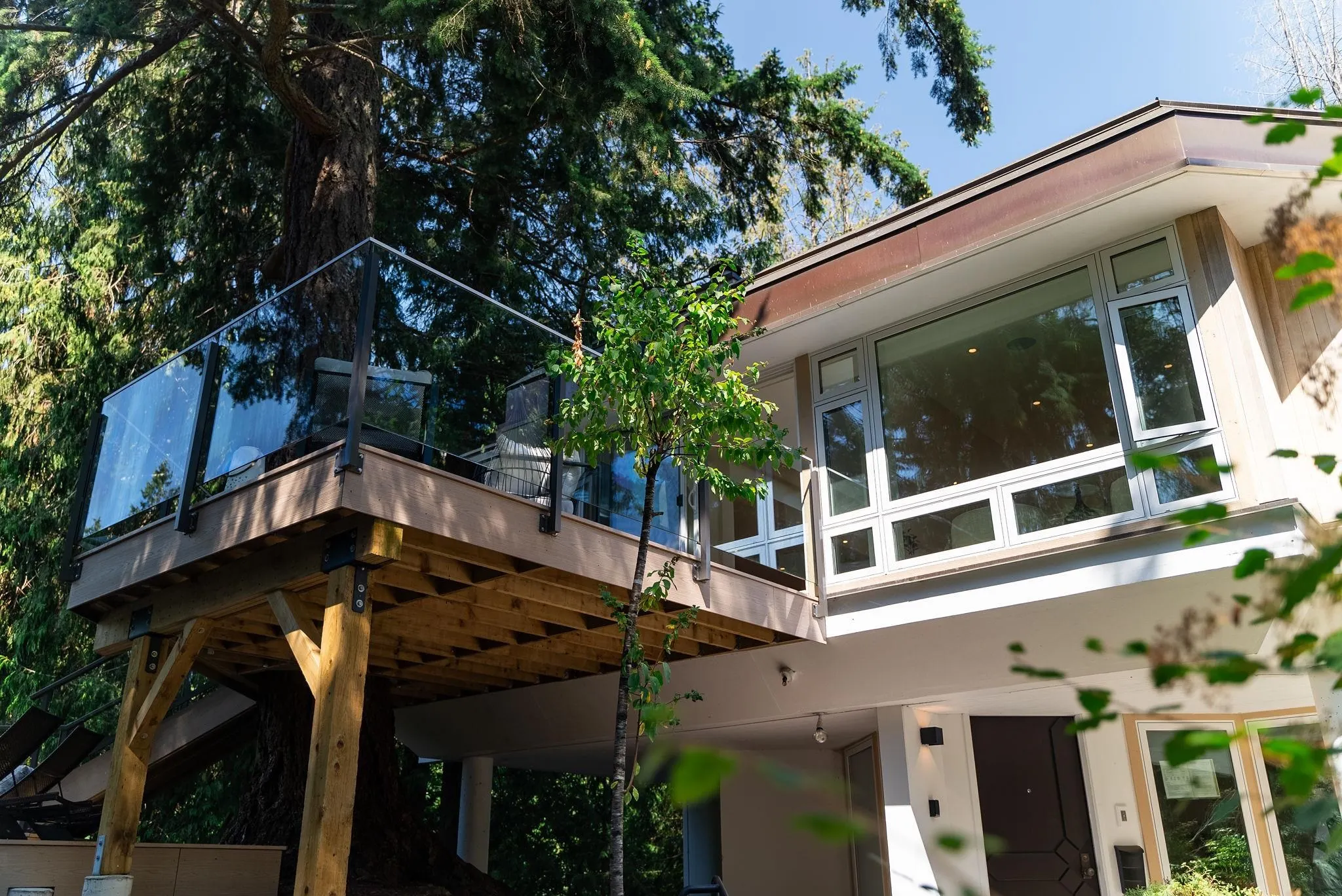 5061 Bear Lane