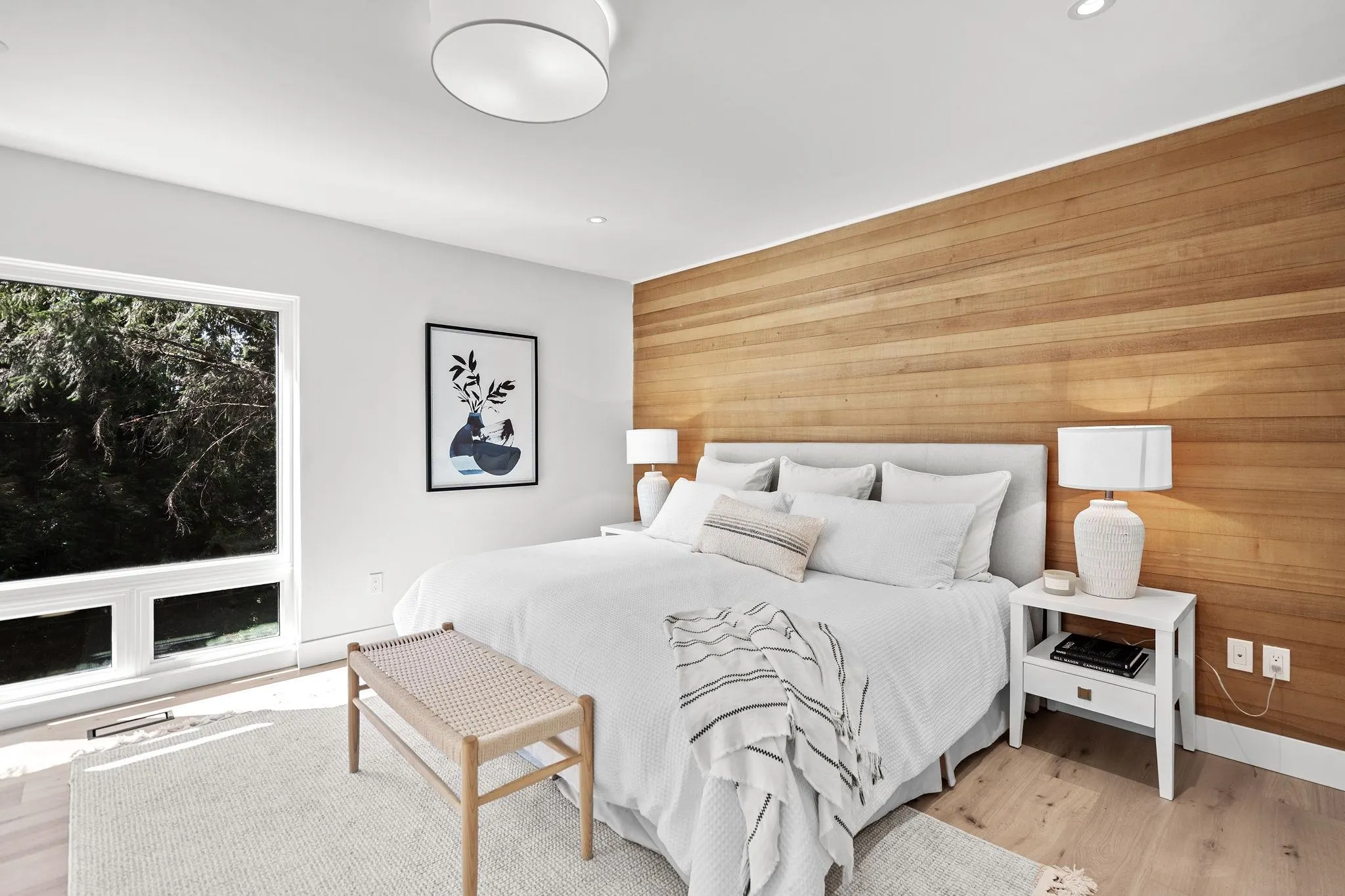 5061 Bear Lane