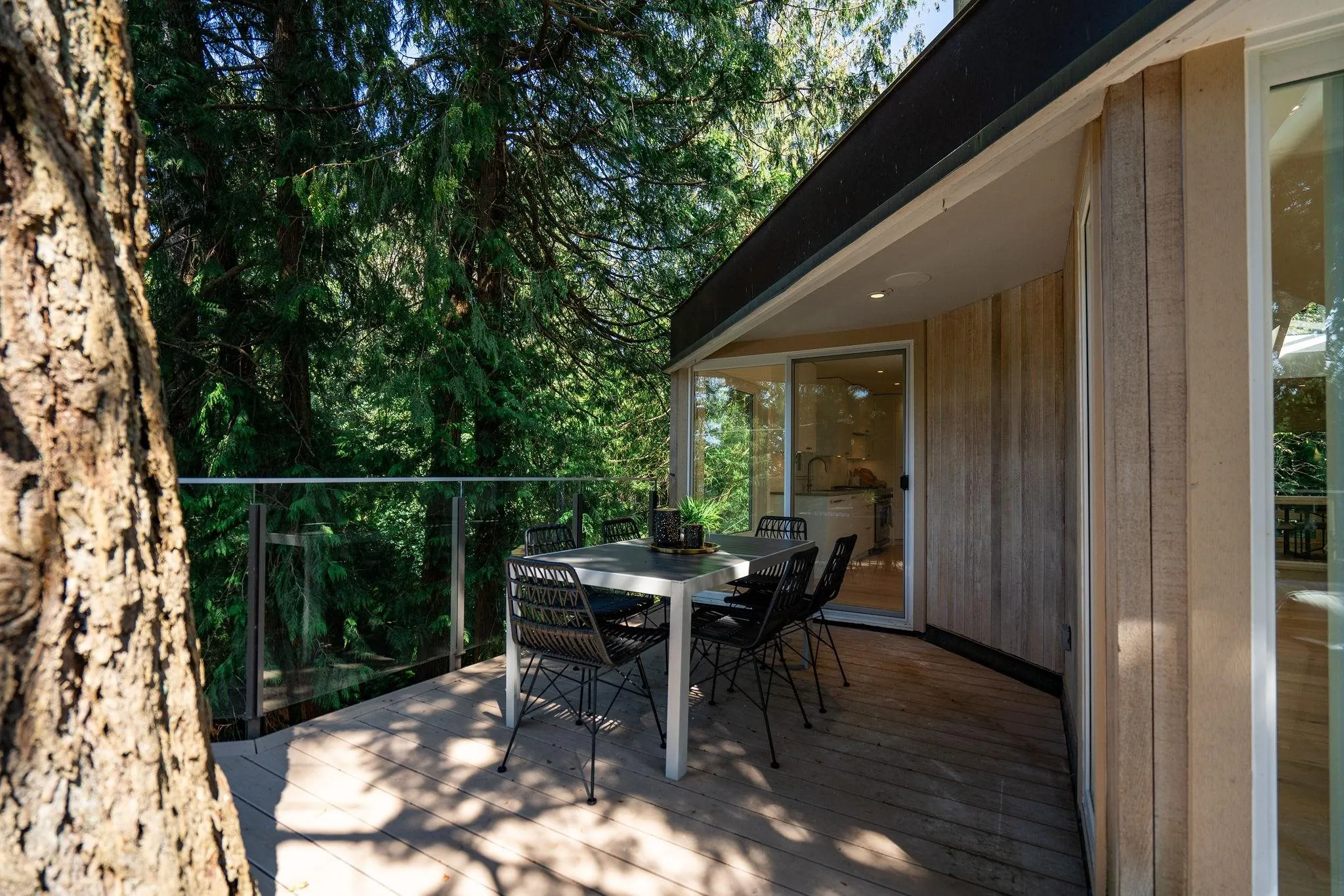5061 Bear Lane