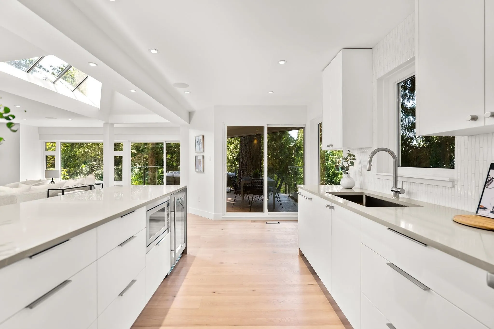 5061 Bear Lane
