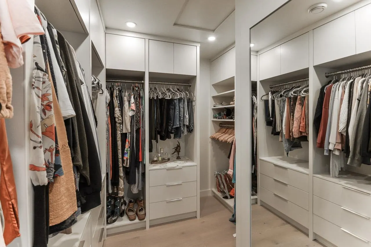 4950 Cedar Springs Drive