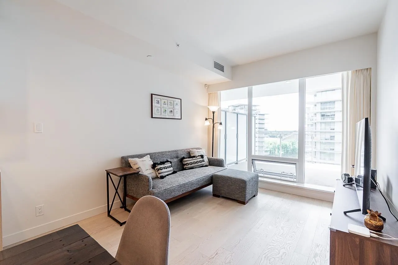 814 6811 Pearson Way