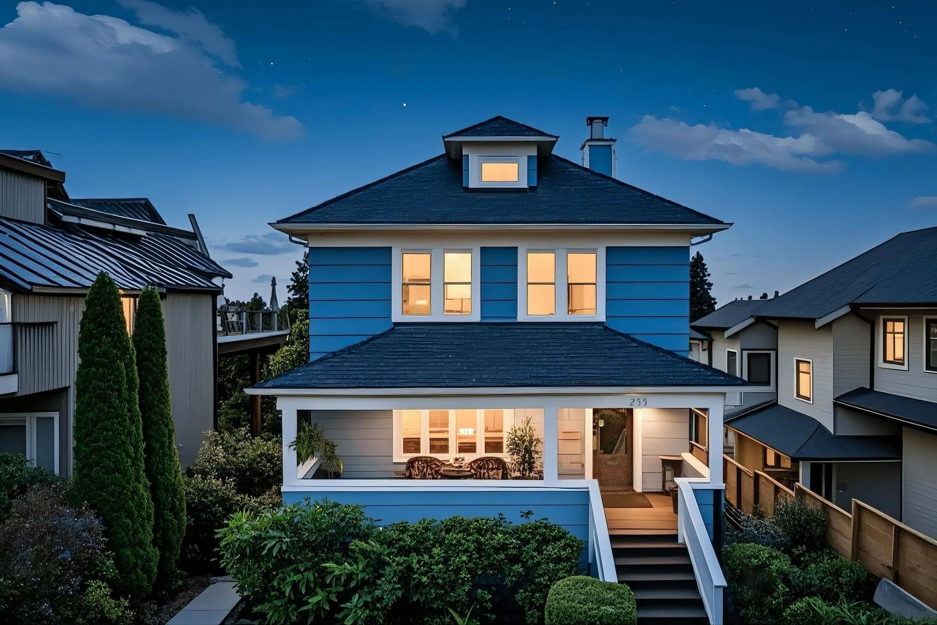 255 W 6th Street