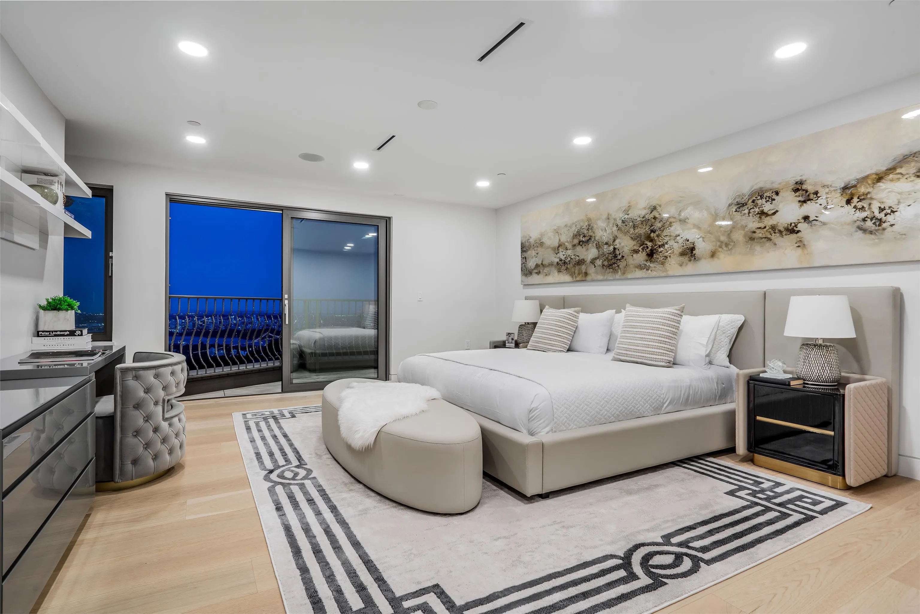1123 Crestline Road