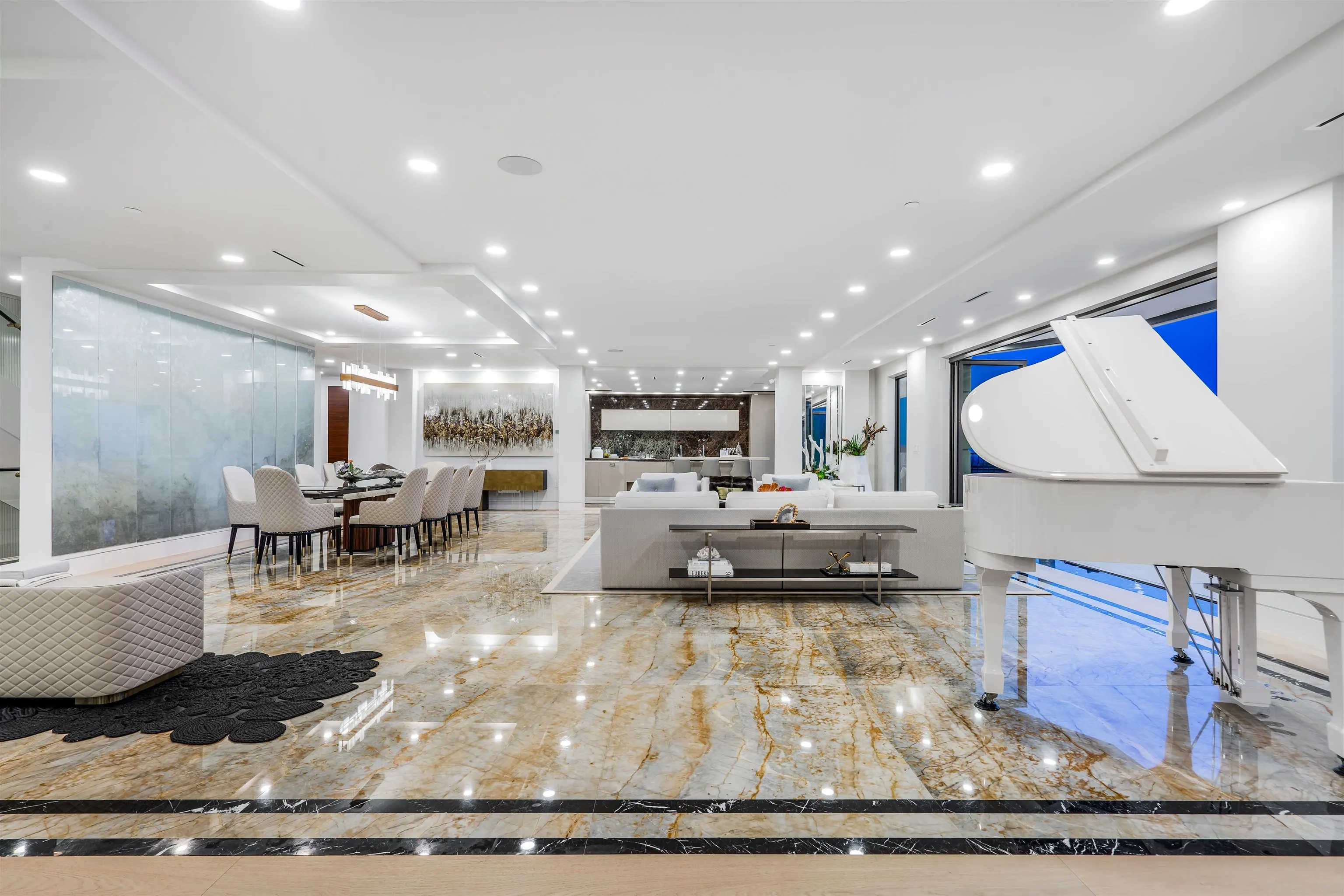 1123 Crestline Road