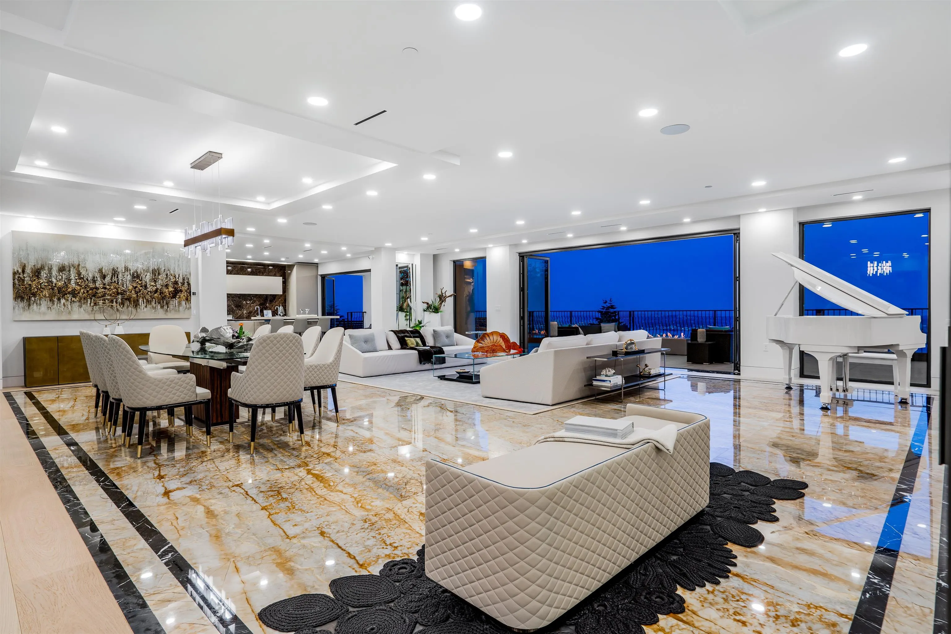 1123 Crestline Road