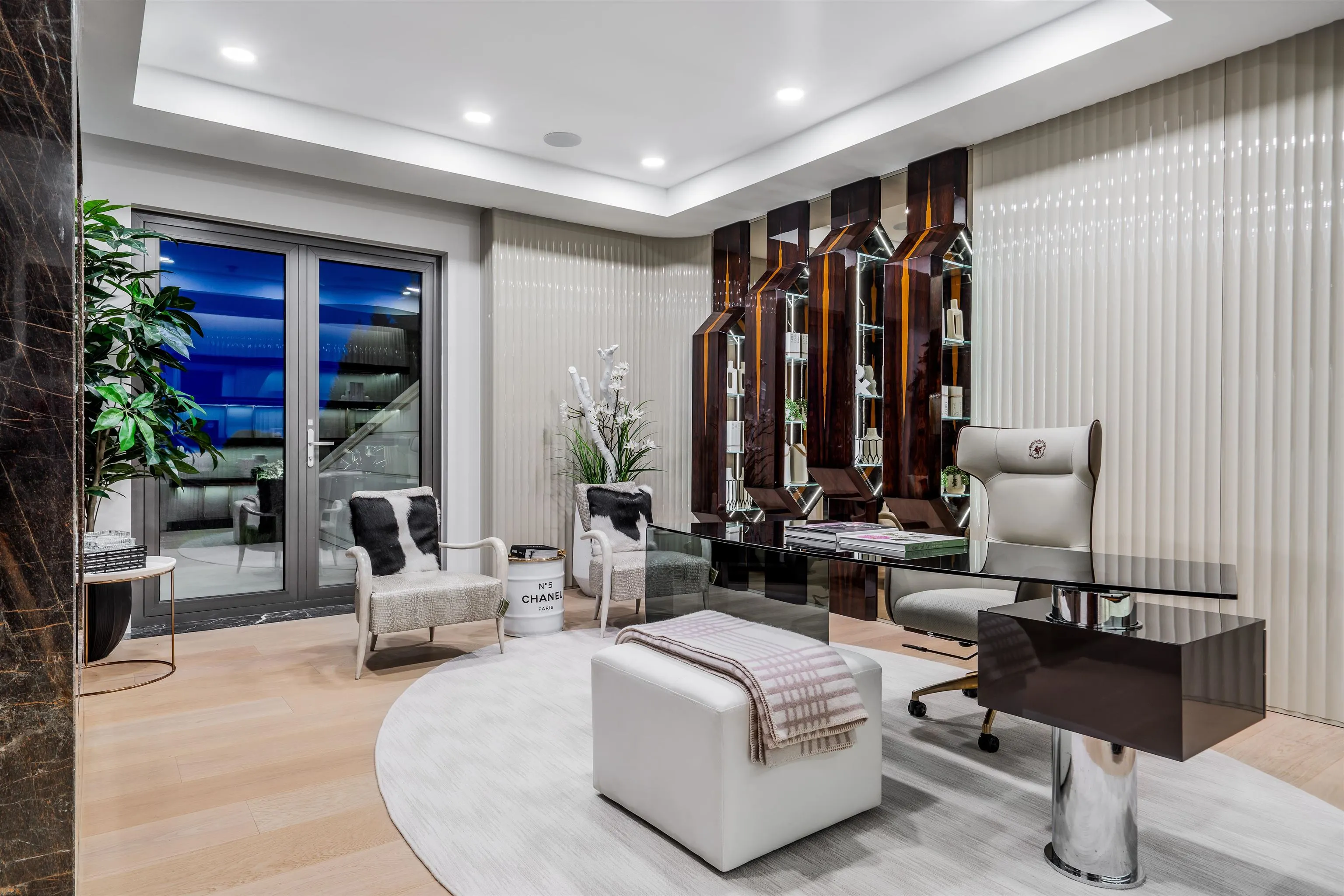 1123 Crestline Road