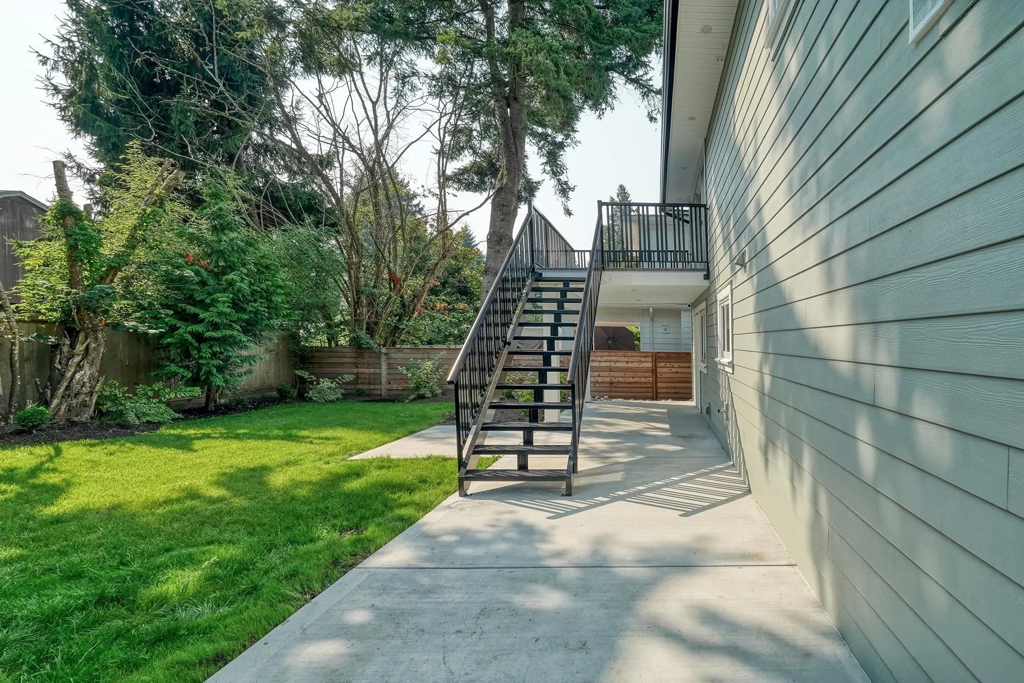 12660 14b Avenue