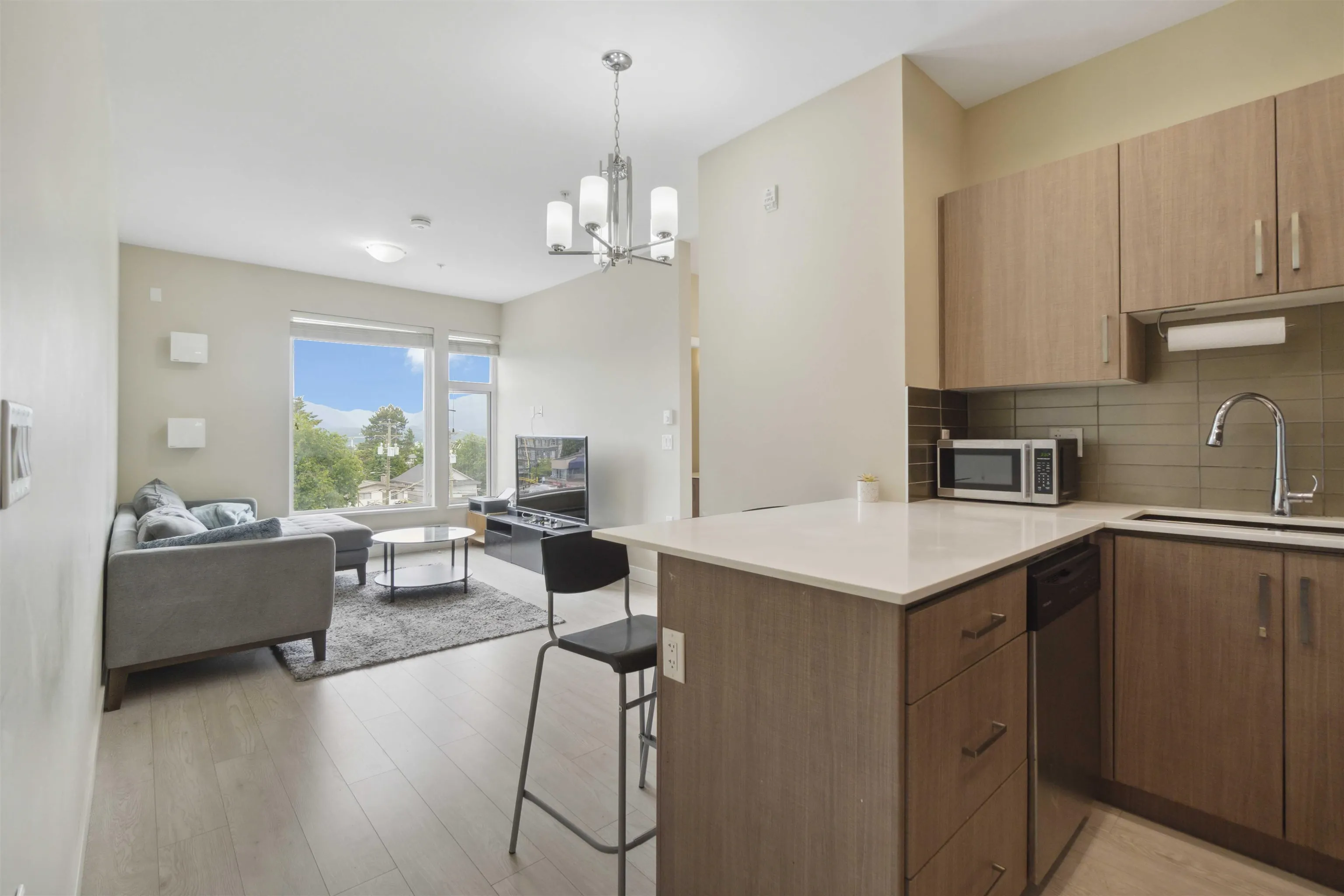 PH8 1838 Renfrew Street