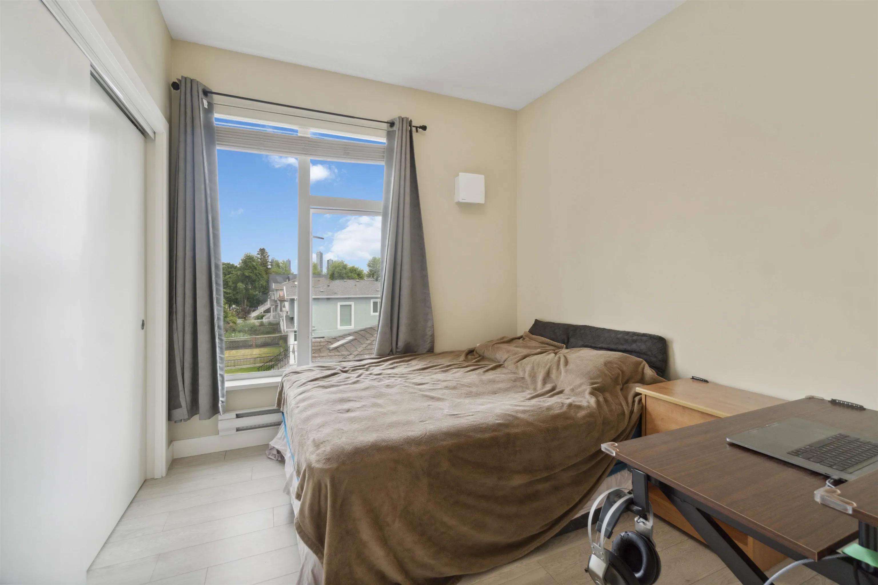 PH8 1838 Renfrew Street