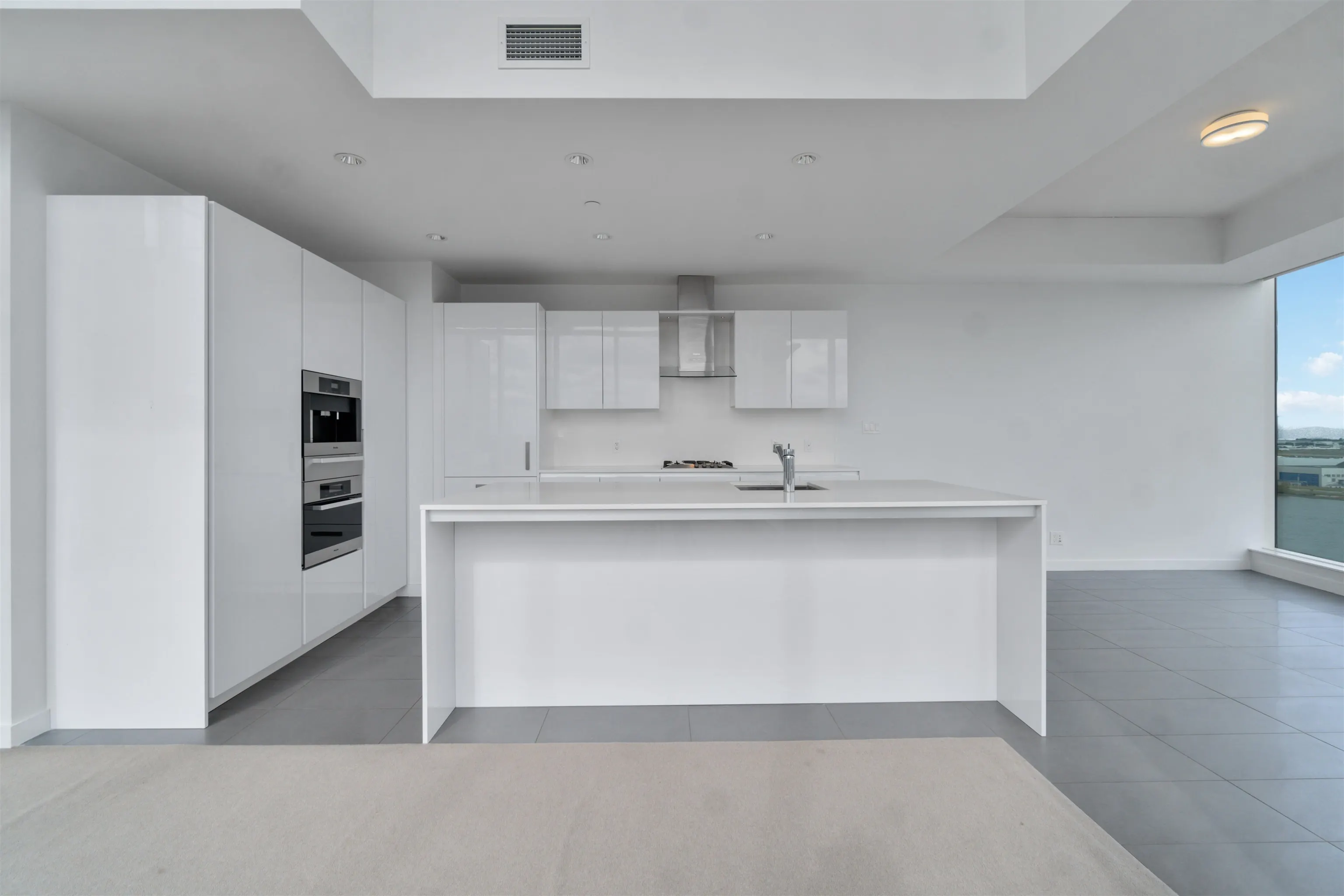 1302 5111 Brighouse Way