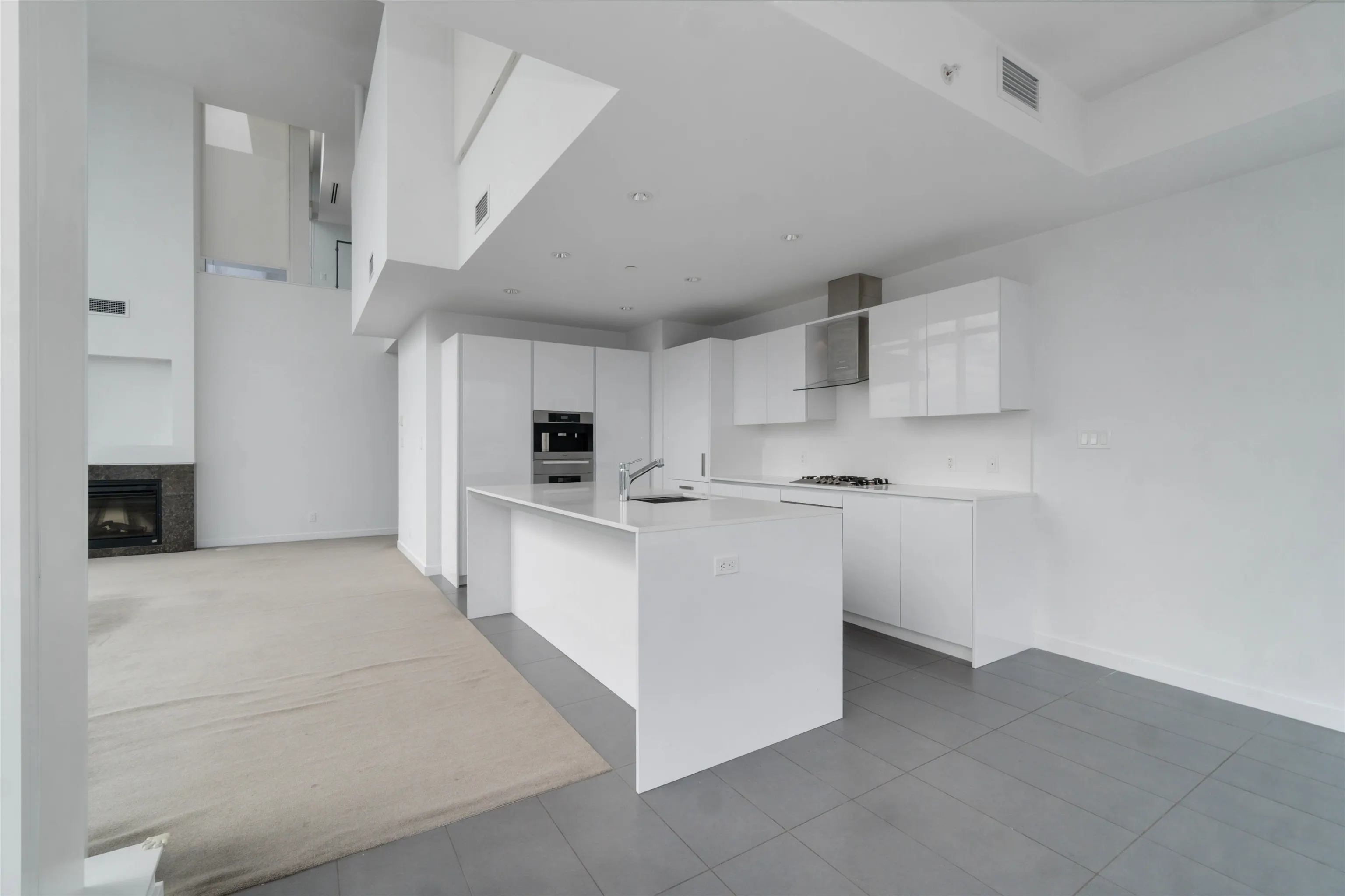 1302 5111 Brighouse Way