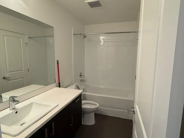 307 15858 Fraser Highway