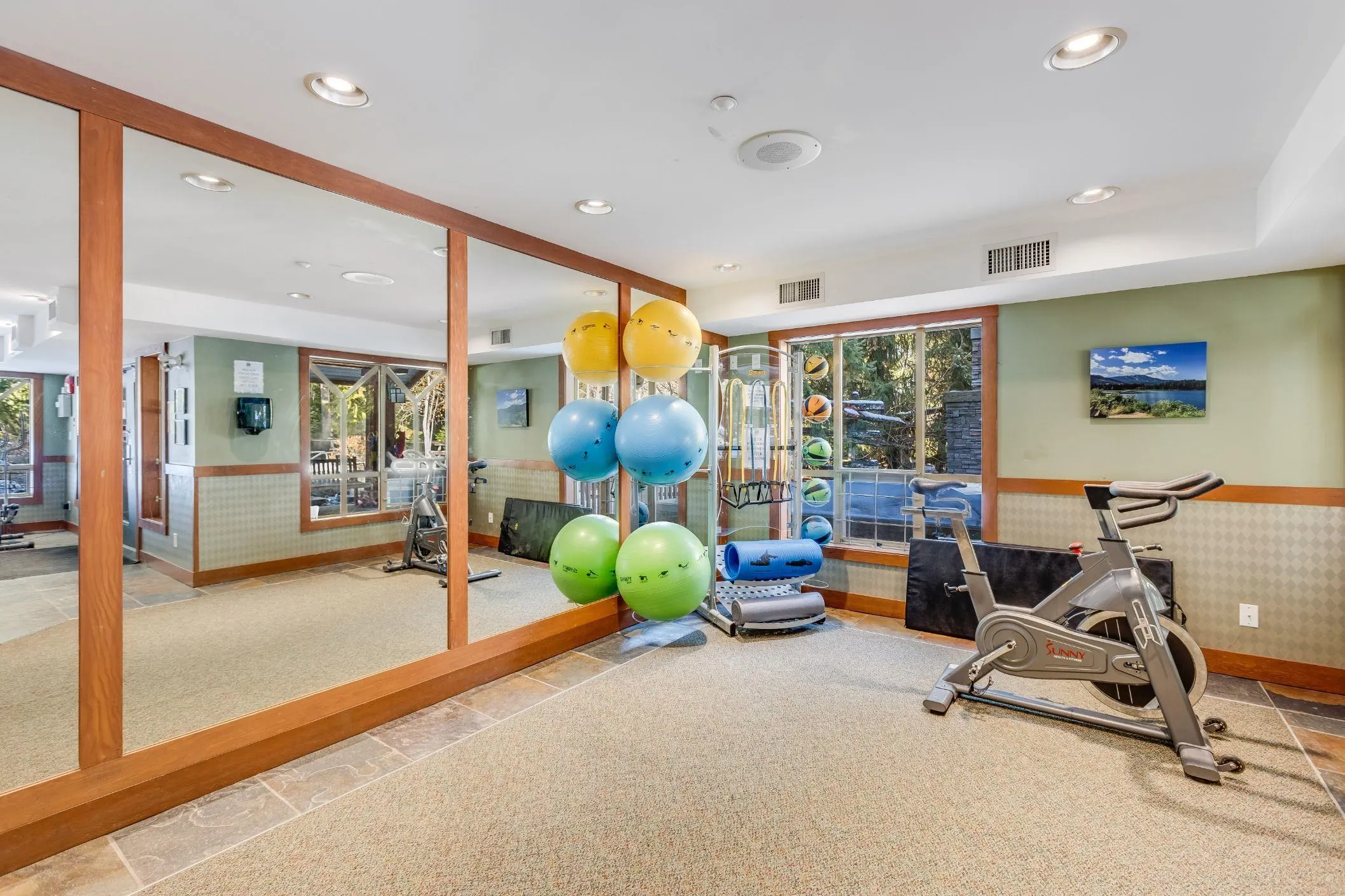 310G2 4653 Blackcomb Way