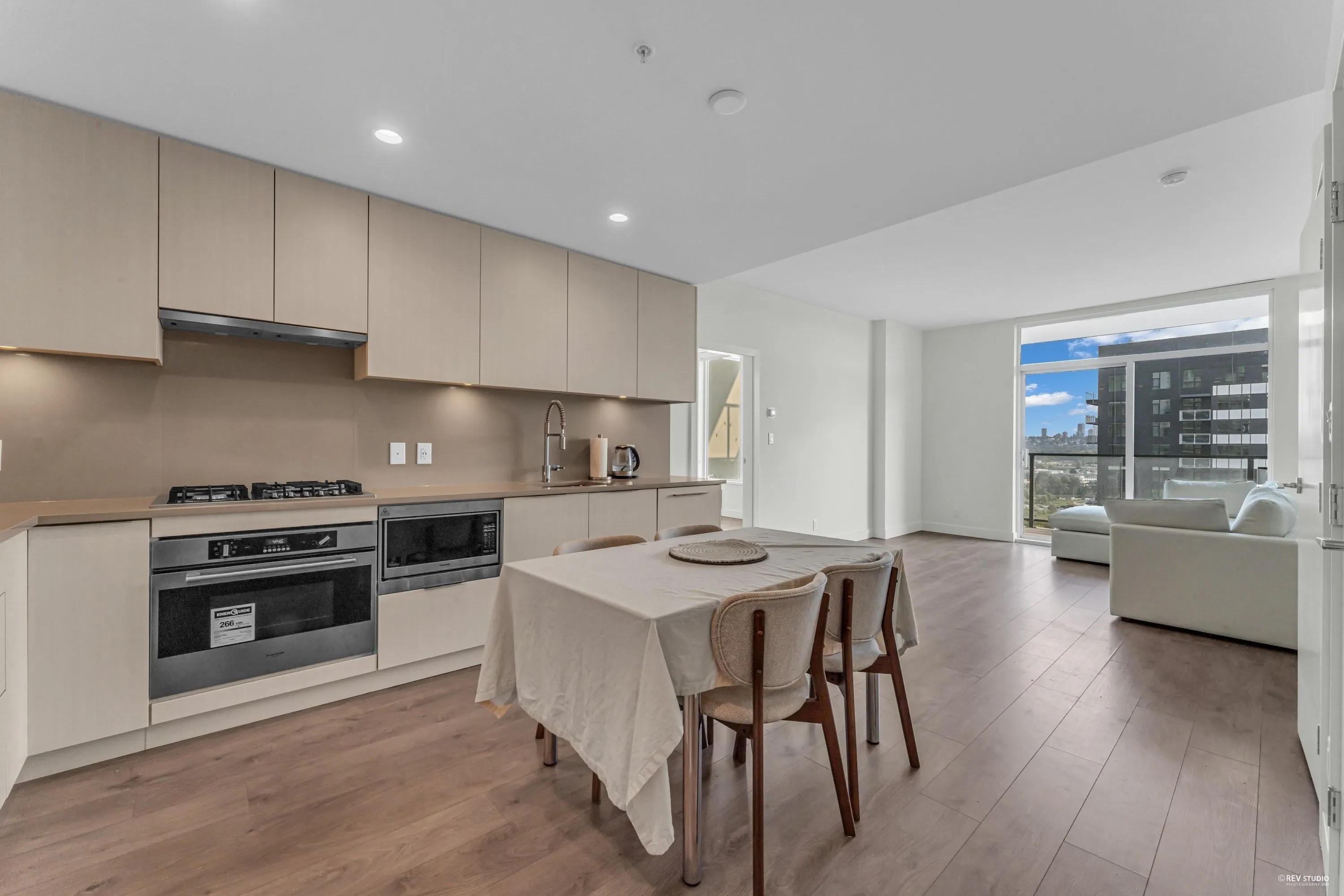 1704 4465 Juneau Street