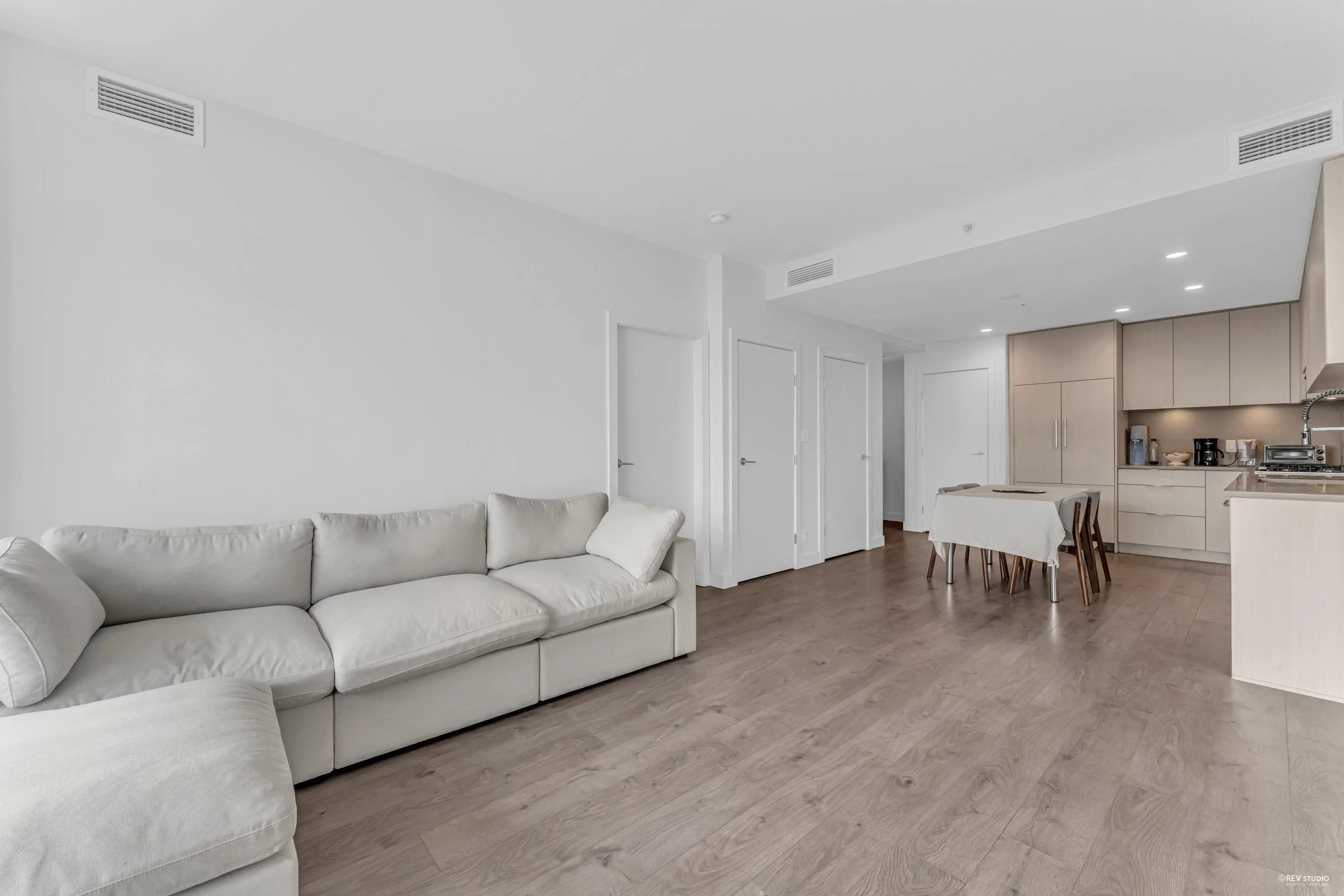 1704 4465 Juneau Street