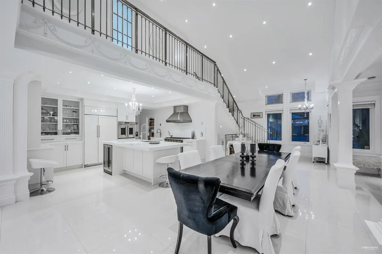 4511 Capilano Road