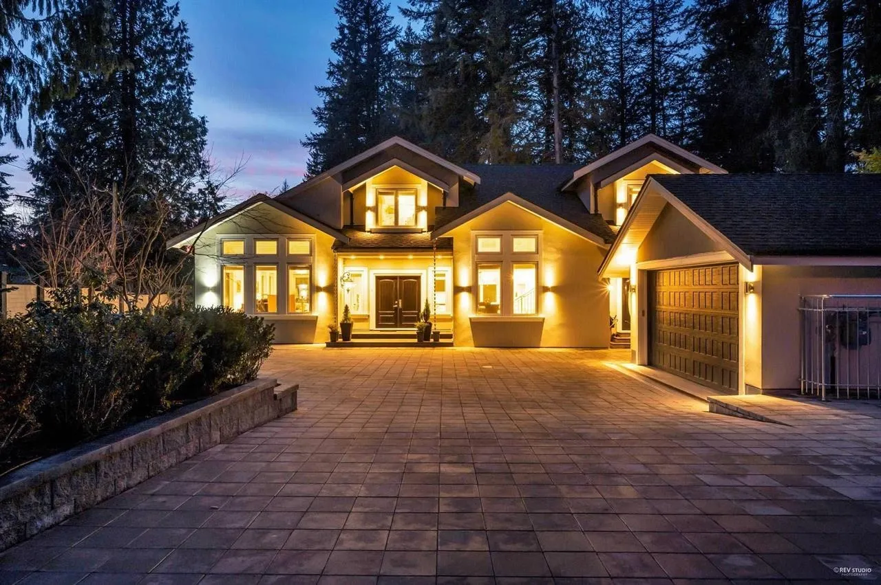 4511 Capilano Road
