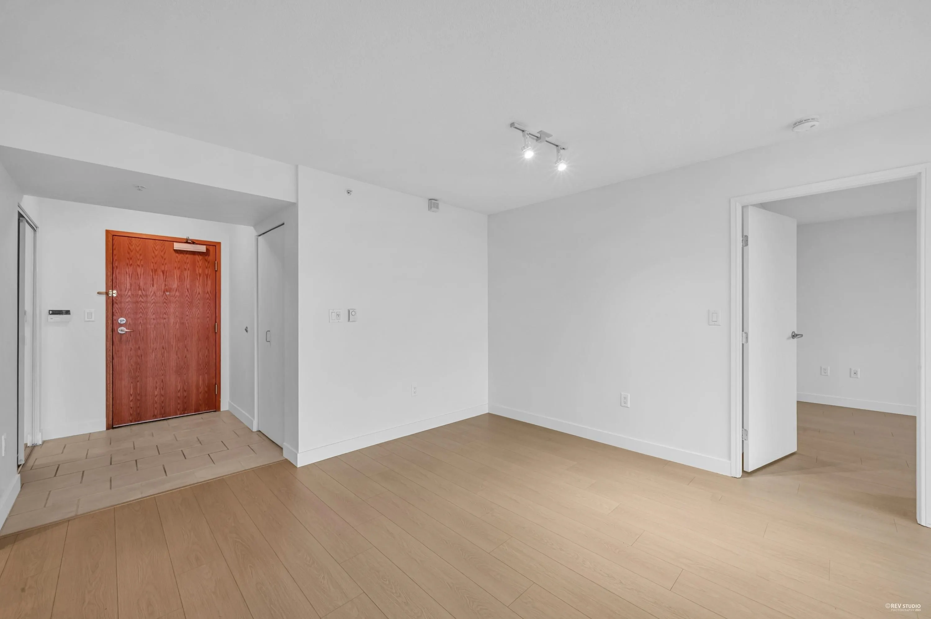 1705 7878 Westminster Highway