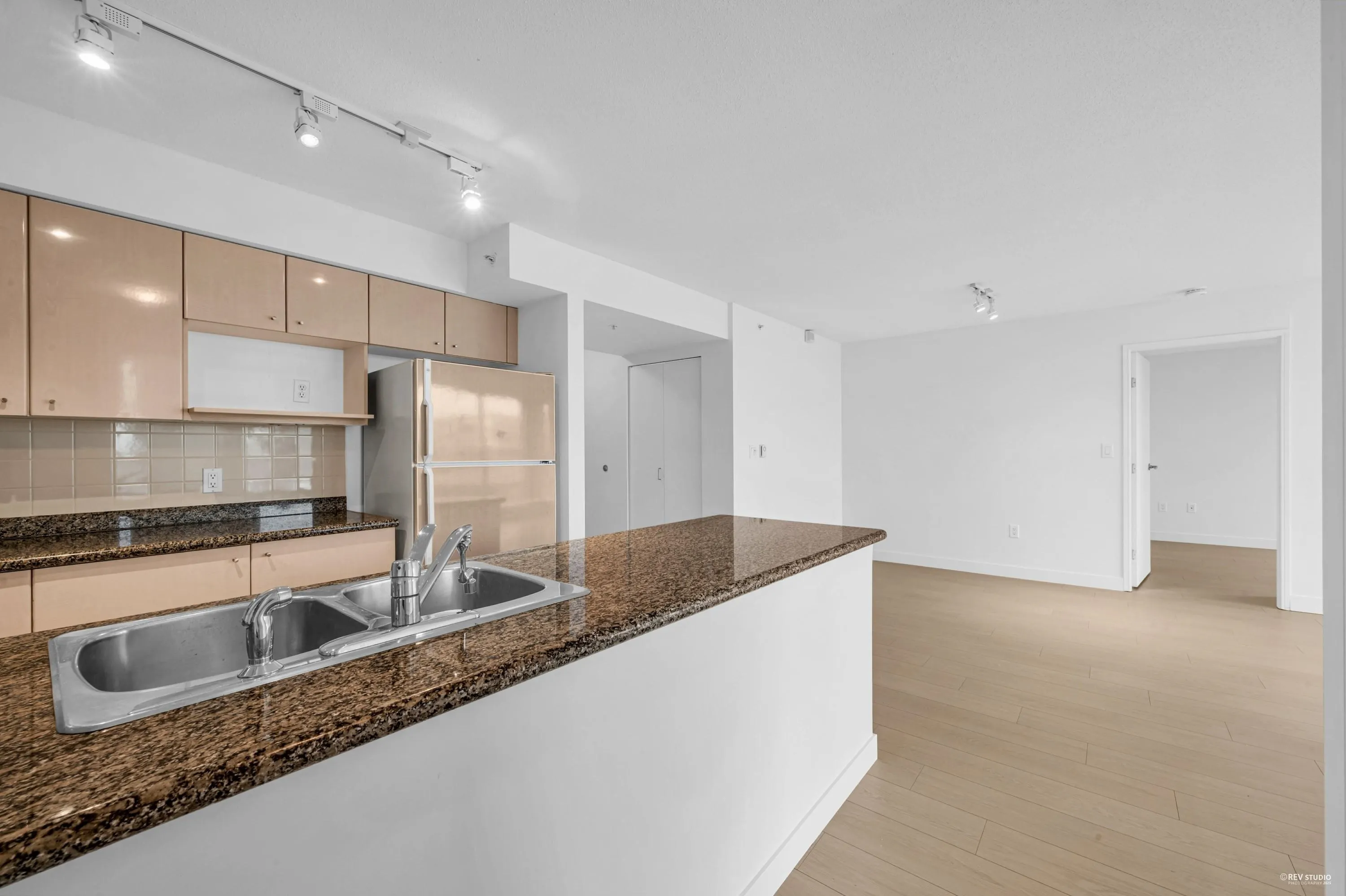 1705 7878 Westminster Highway