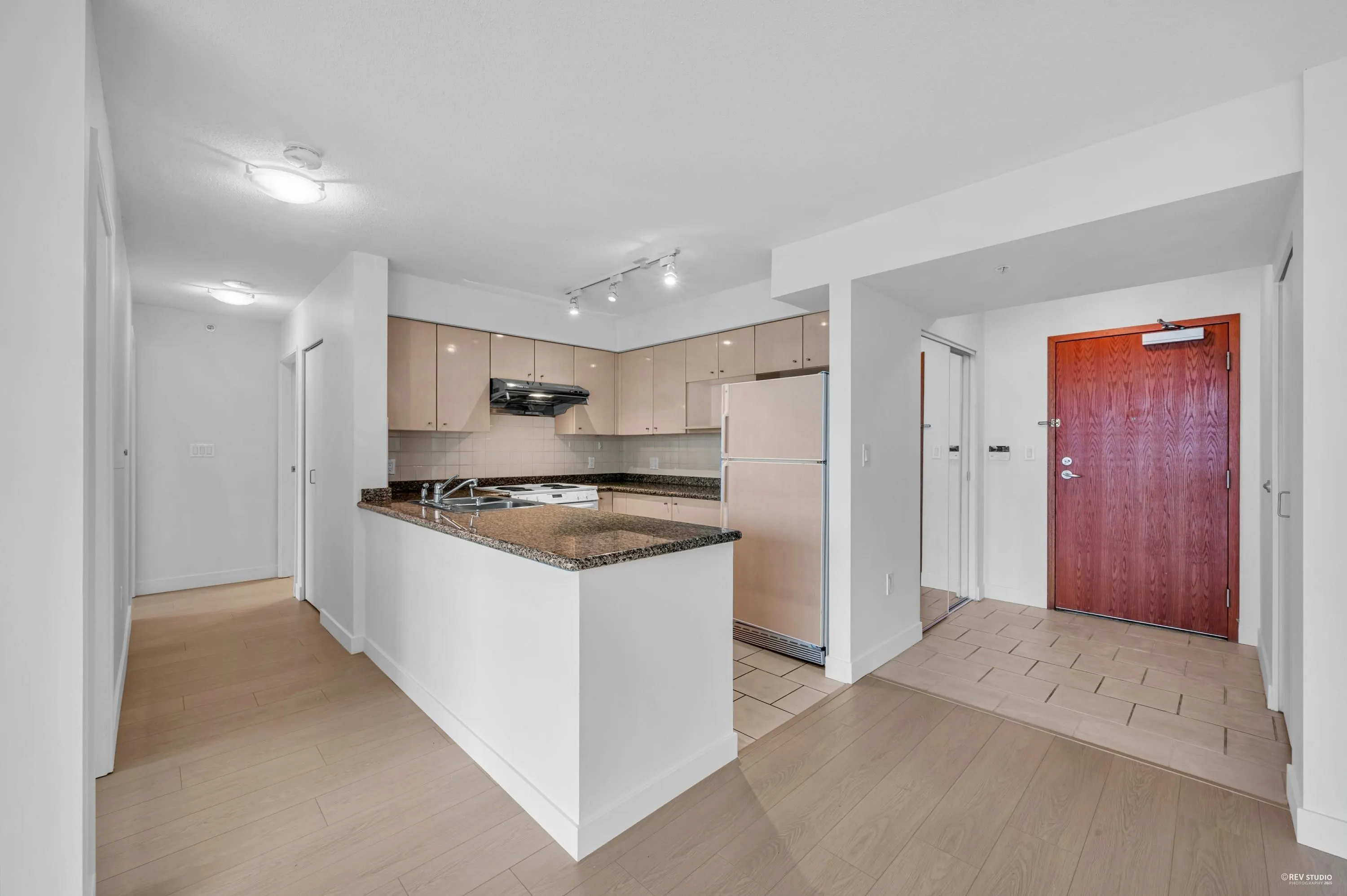 1705 7878 Westminster Highway