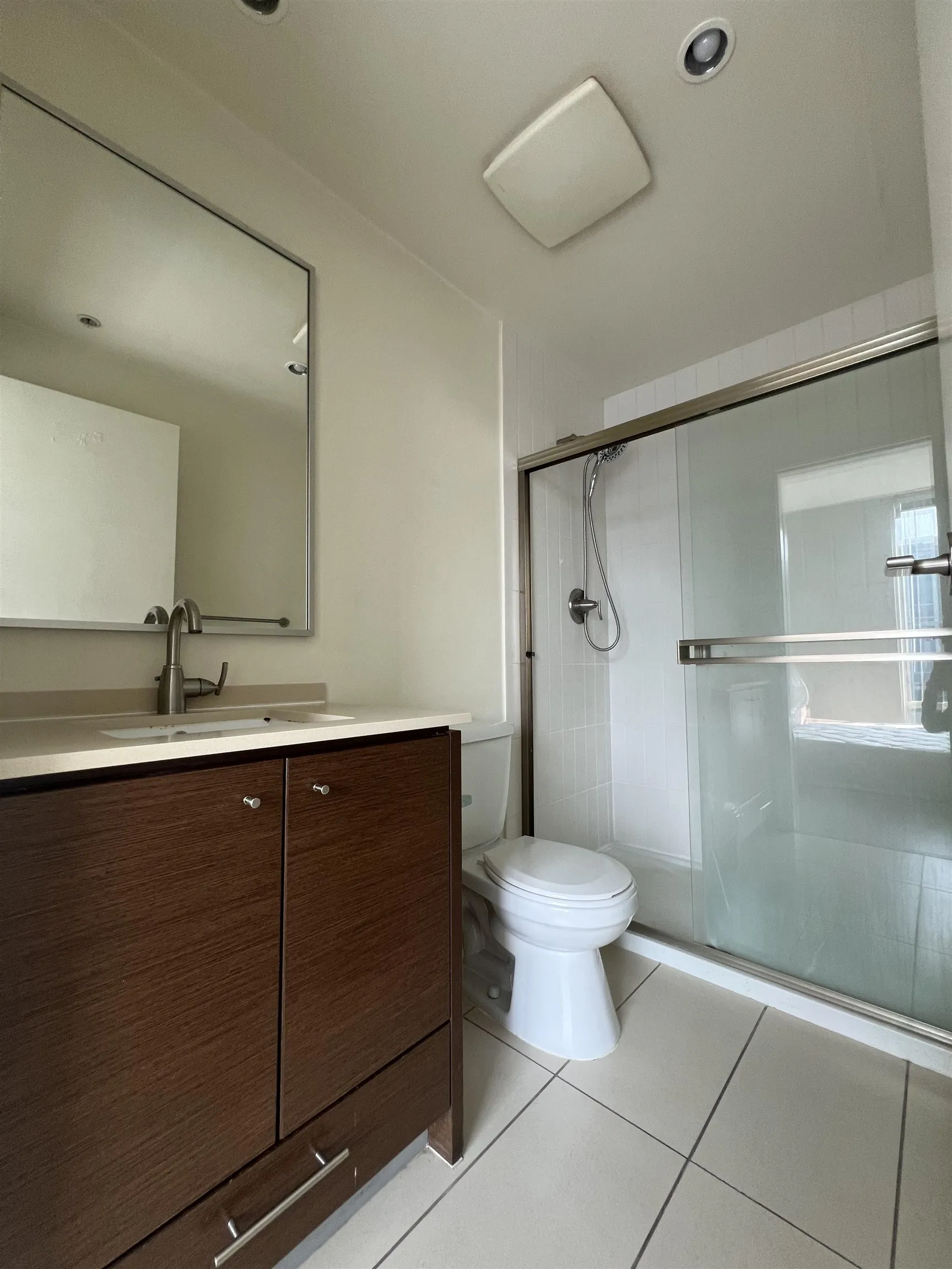 1706 7373 Westminster Highway