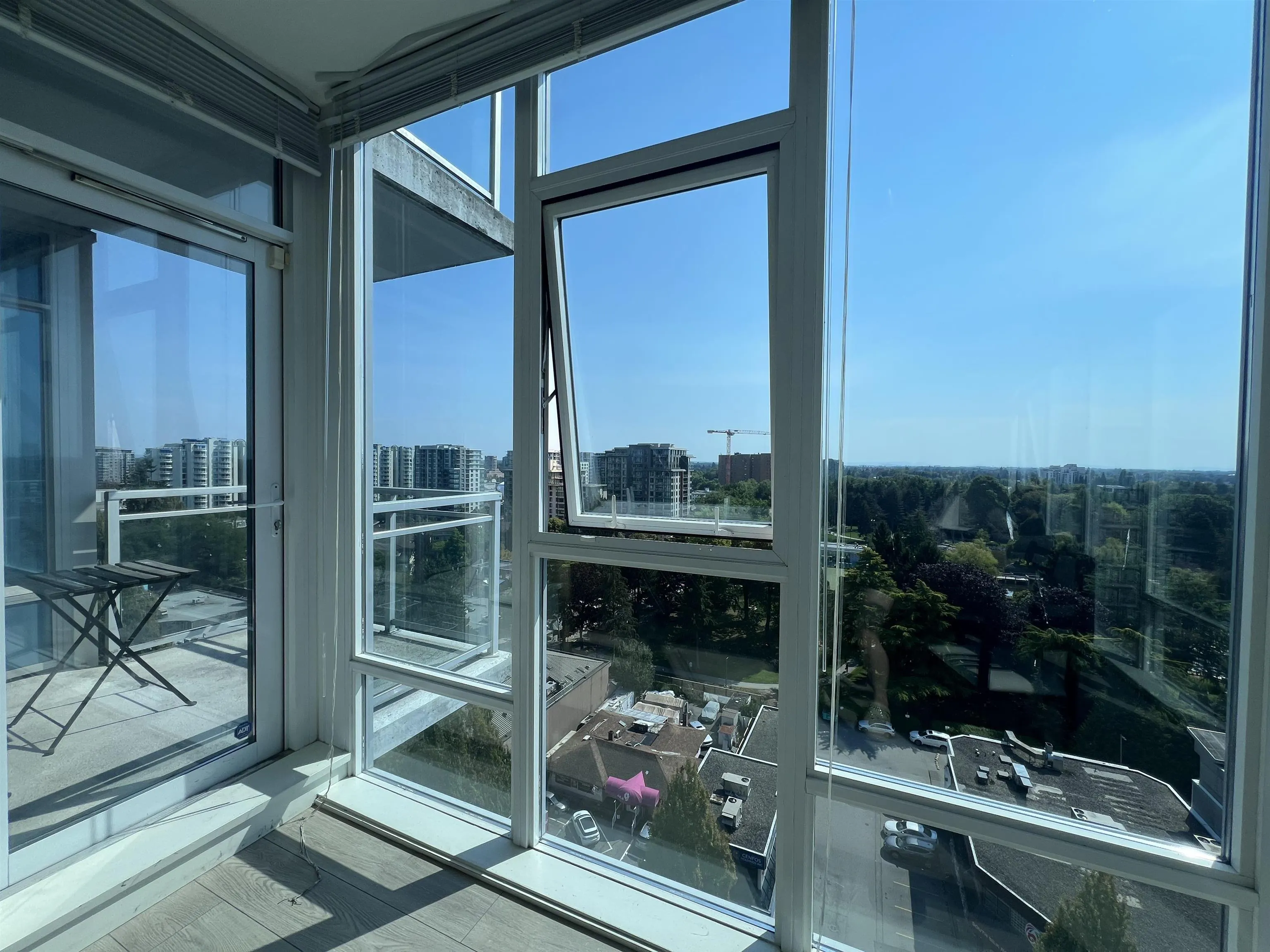 1706 7373 Westminster Highway