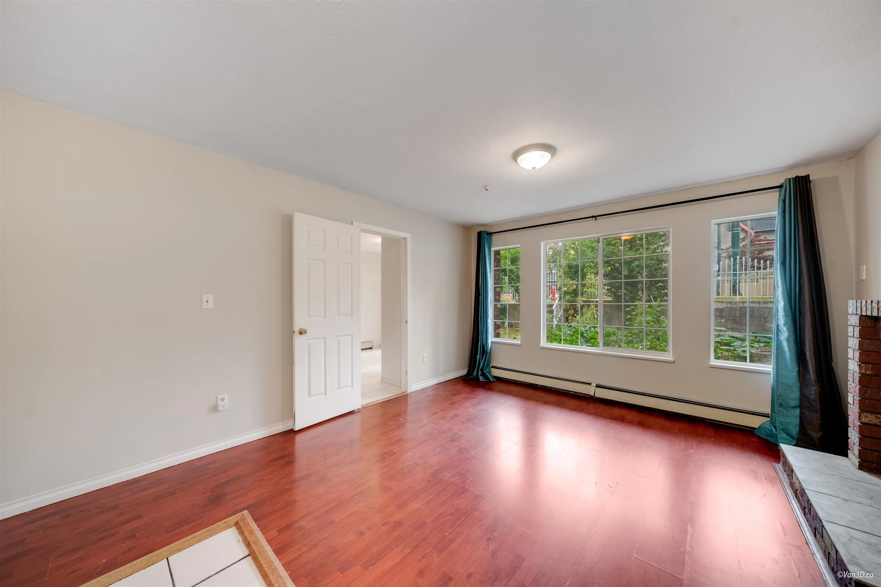 4021 Victoria Drive